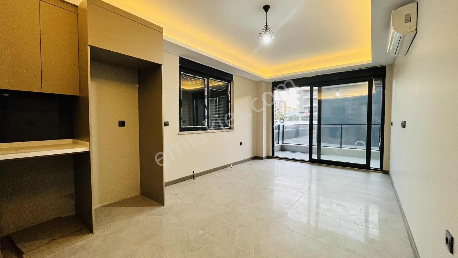 Aksu Altıntaş'ta Cadde Üzerinde Kiralık 1+1 Daire - Görsel 8