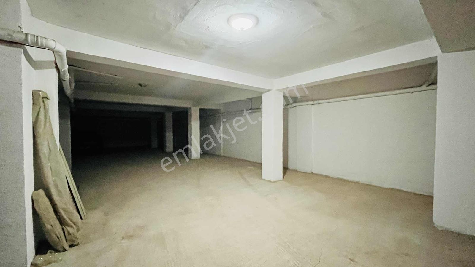 Aksu Altıntaş'ta Cadde Üzerinde Kiralık 1+1 Daire - Görsel 3