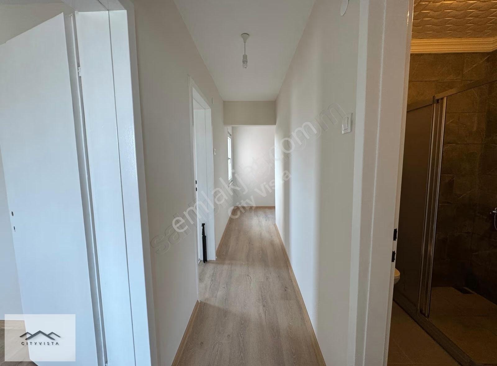 Beylikdüzü'nde Tadilatlı 3+1 Satılık Daire (100m²) - Görsel 3