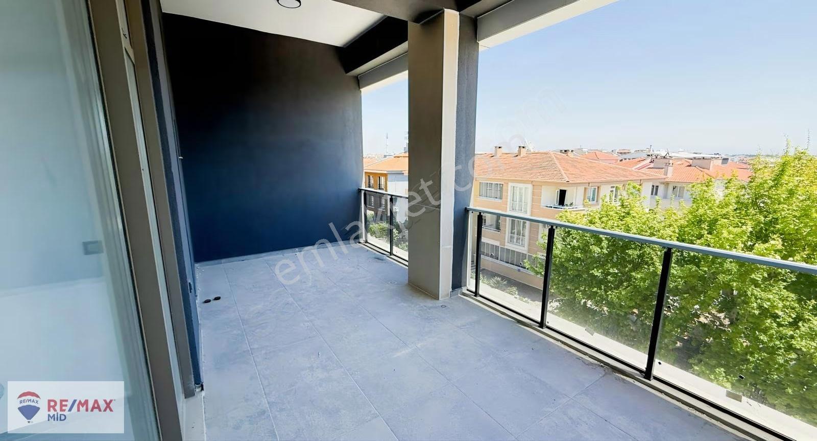 Remax Mıd Plevne Mah Ultra Lüks Prestıjlı Kıralık Ofıs - Görsel 25