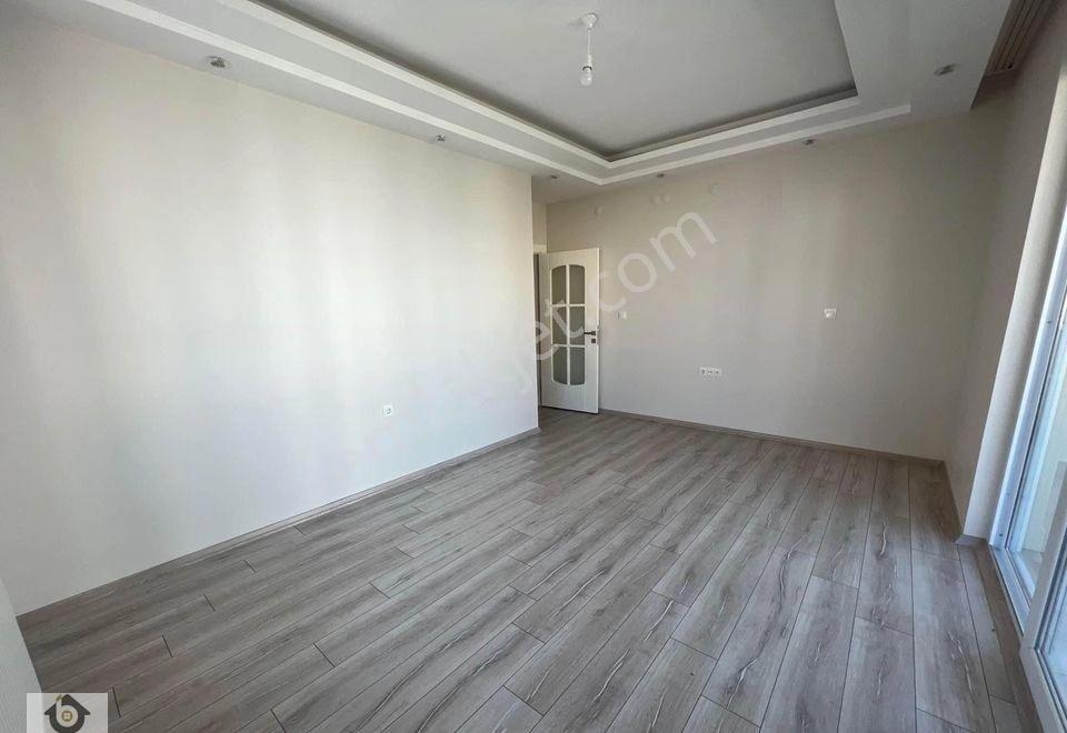 Esenyurt Güzelyurt Mahallesinde Metrobüse Komşu 2+1 Arakat Daire - Görsel 9