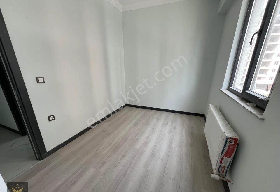 Merkezi Konumda Metrobüse Yürüme Mesafesinde İskanlı 3+1 Dairemiz - Görsel 3