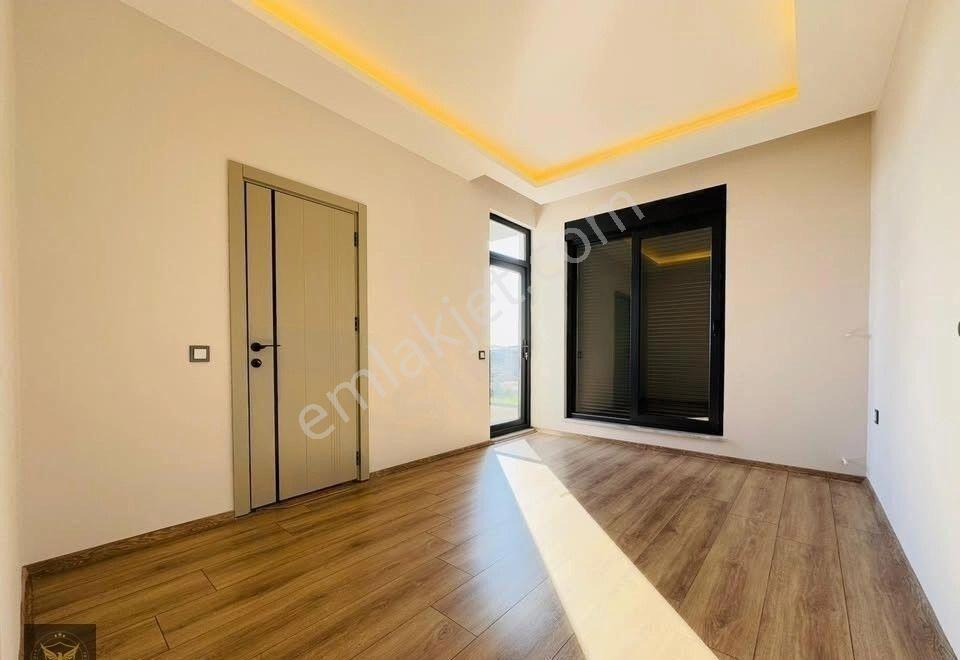 Beylikdüzü Cumhuriyet Mh.siteiçi Ebeveyn Banyolu Şık Tasarımlı 1+1 Dairemiz - Görsel 14