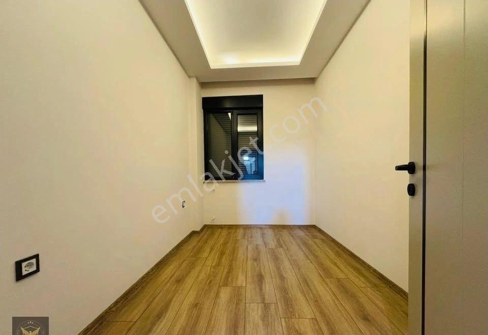 Beylikdüzü Cumhuriyet Mh.siteiçi Ebeveyn Banyolu Şık Tasarımlı 1+1 Dairemiz - Görsel 6