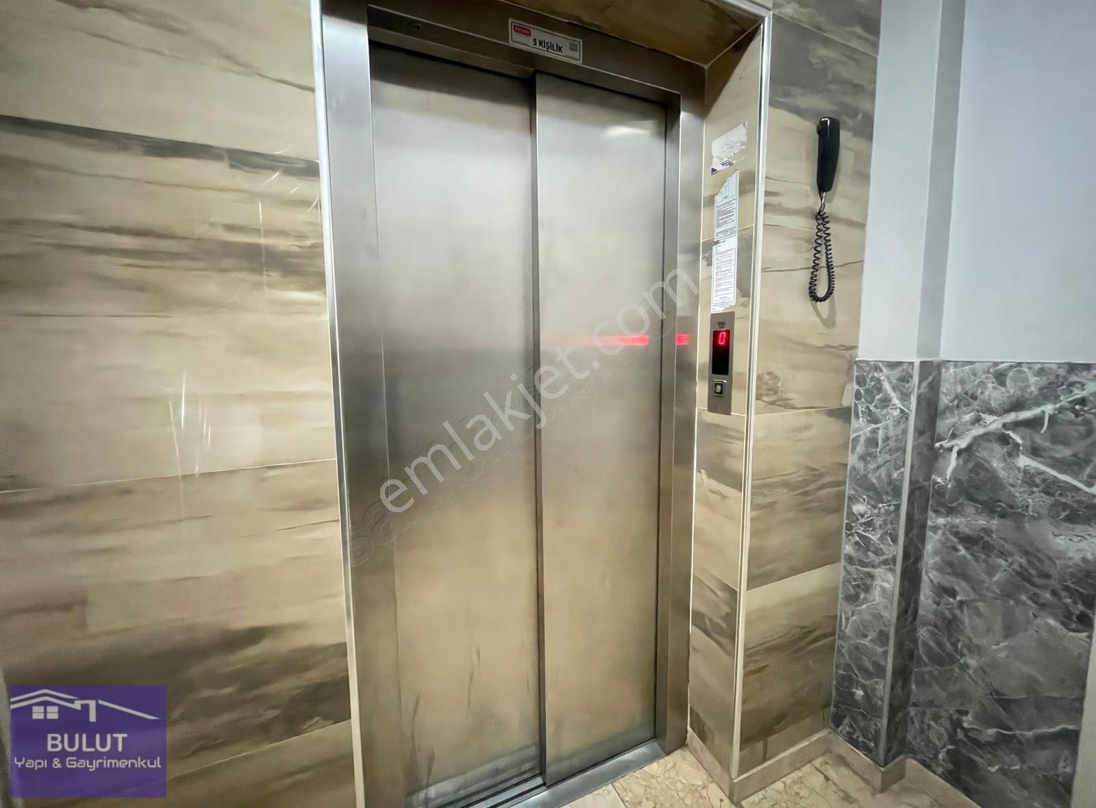Bağlarbaşı Mah. İstasyon Cad. Yanı Başında*asansörlü 3+1 120 M2 - Görsel 14