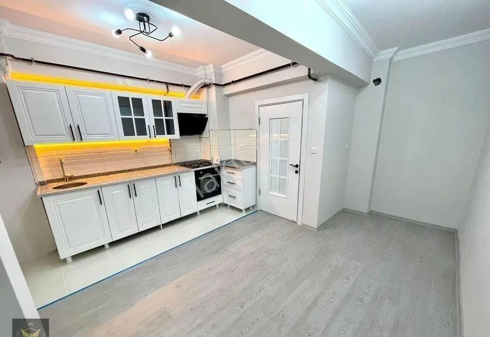 Esenyurt Üçevler Mh.acill Satılık 2+1 Yüksek Giriş Daire.. - Görsel 2