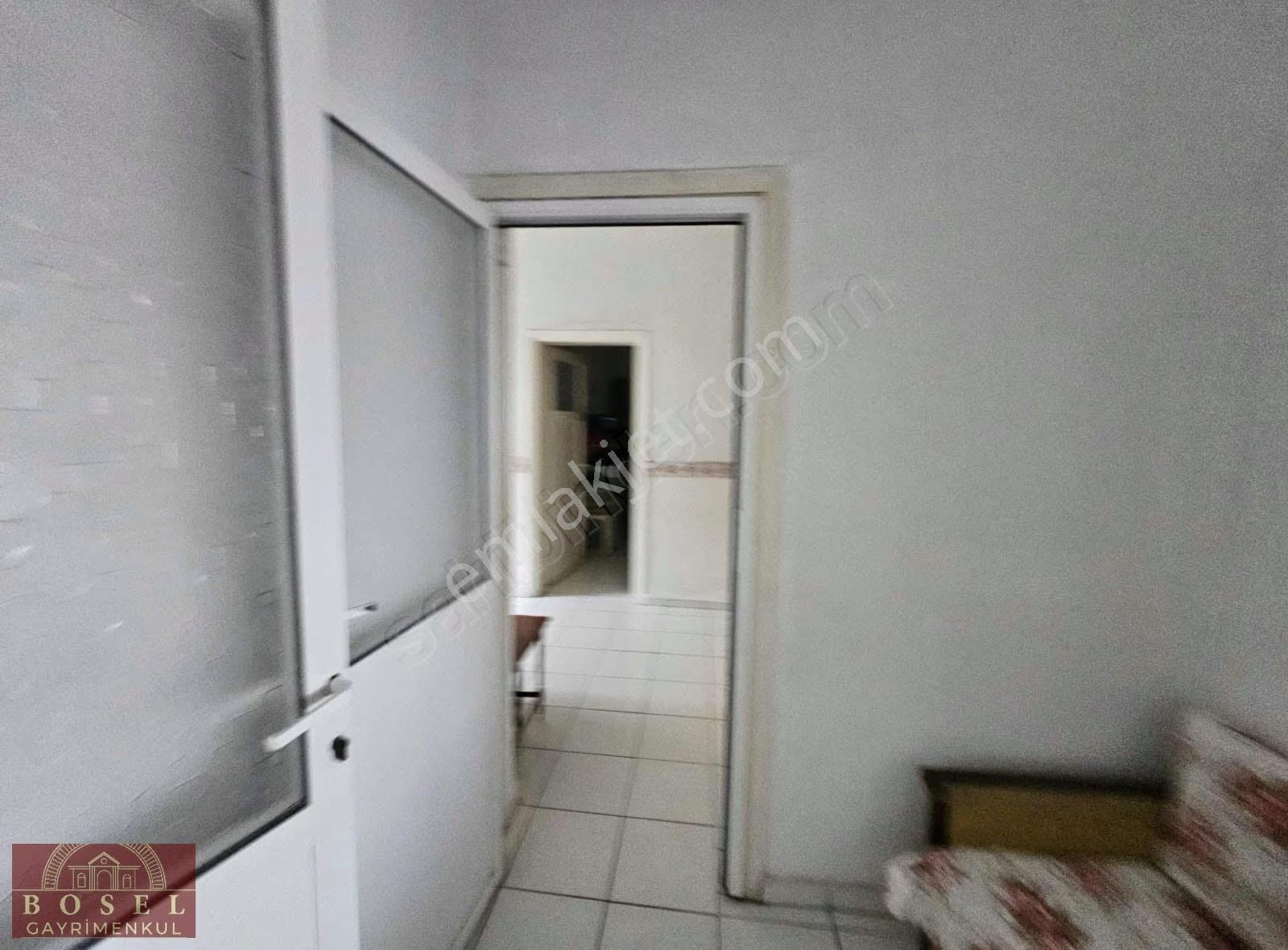 Bodrum Çarşı Taş Sokakta Satılık Komple Bina 4 Ayrı Daire - Görsel 6