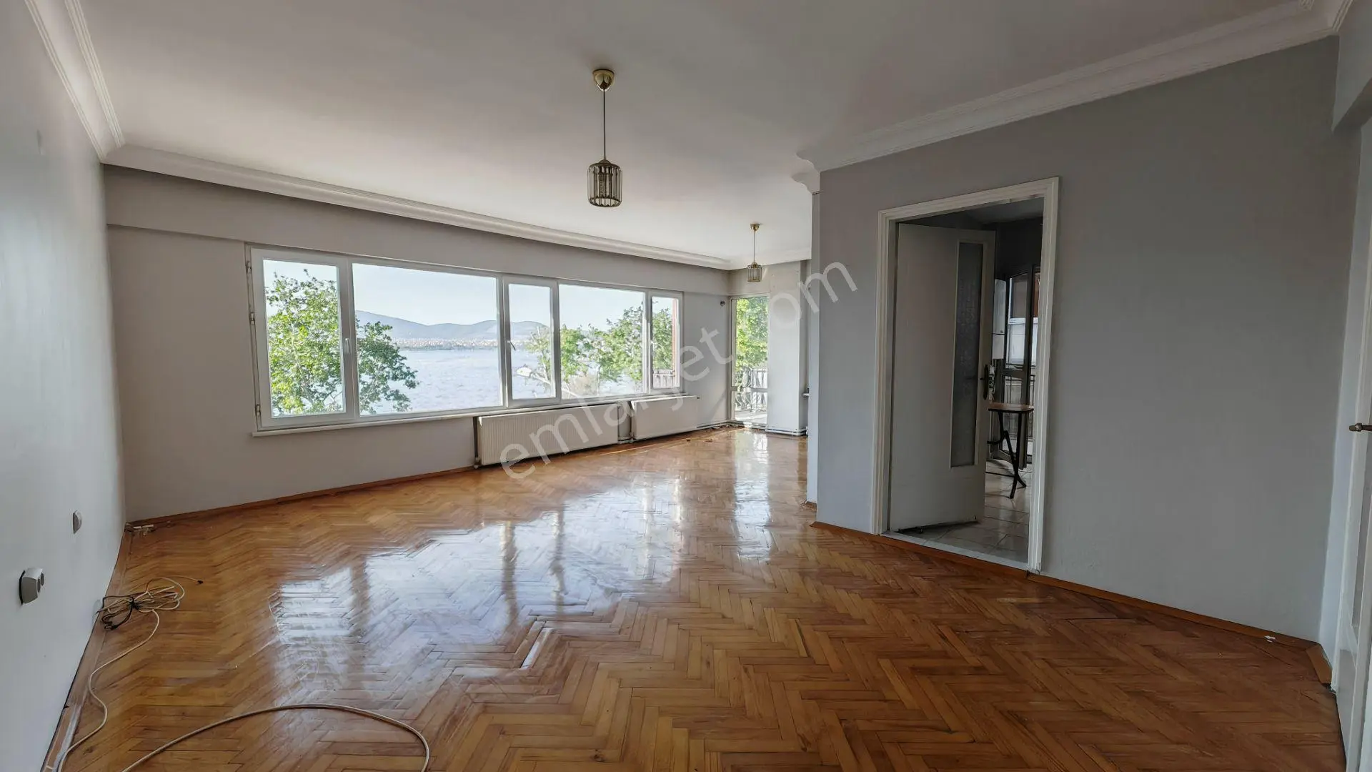 Değirmendere Sahil Deniz Manzaralı 2+1 Kiralık Daire - Görsel 5