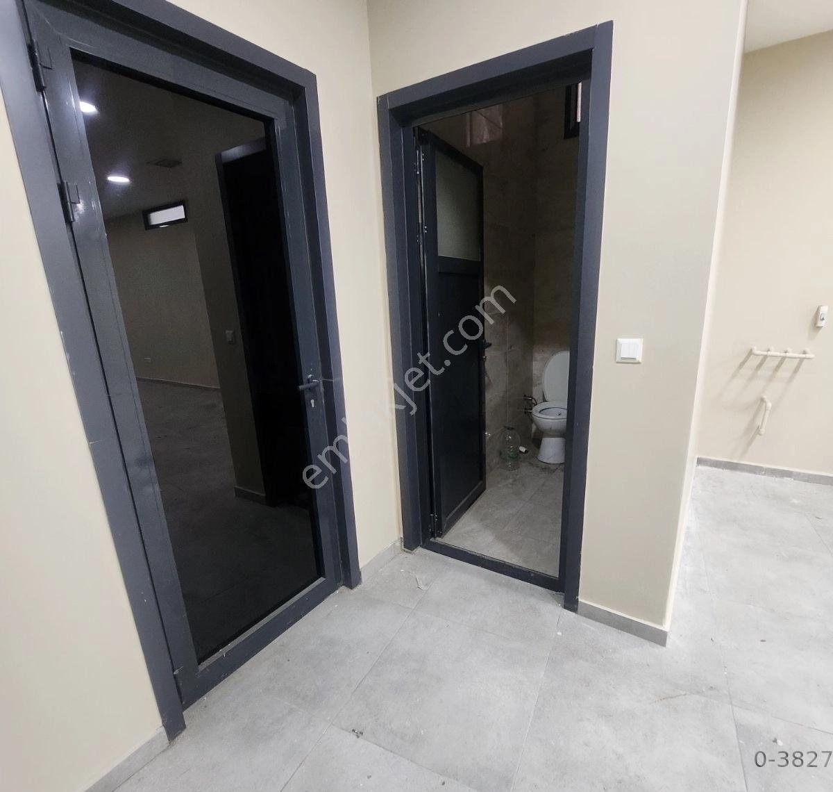 Kemerburgaz Merkezde 260 M2 İki Kat Dükkan - Görsel 8