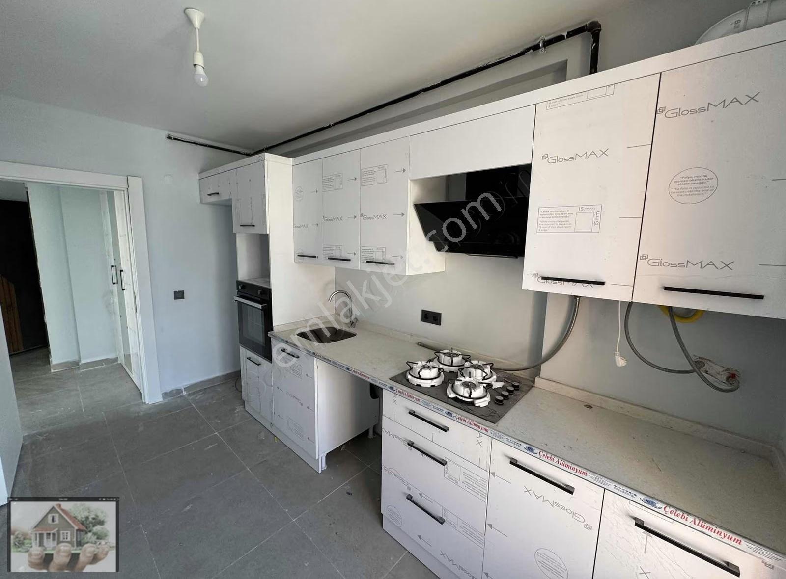 Merdivenköy Mah'de 3+1 Merkezi Sistem Oturmaya Hazır Sıfır Daire - Görsel 12