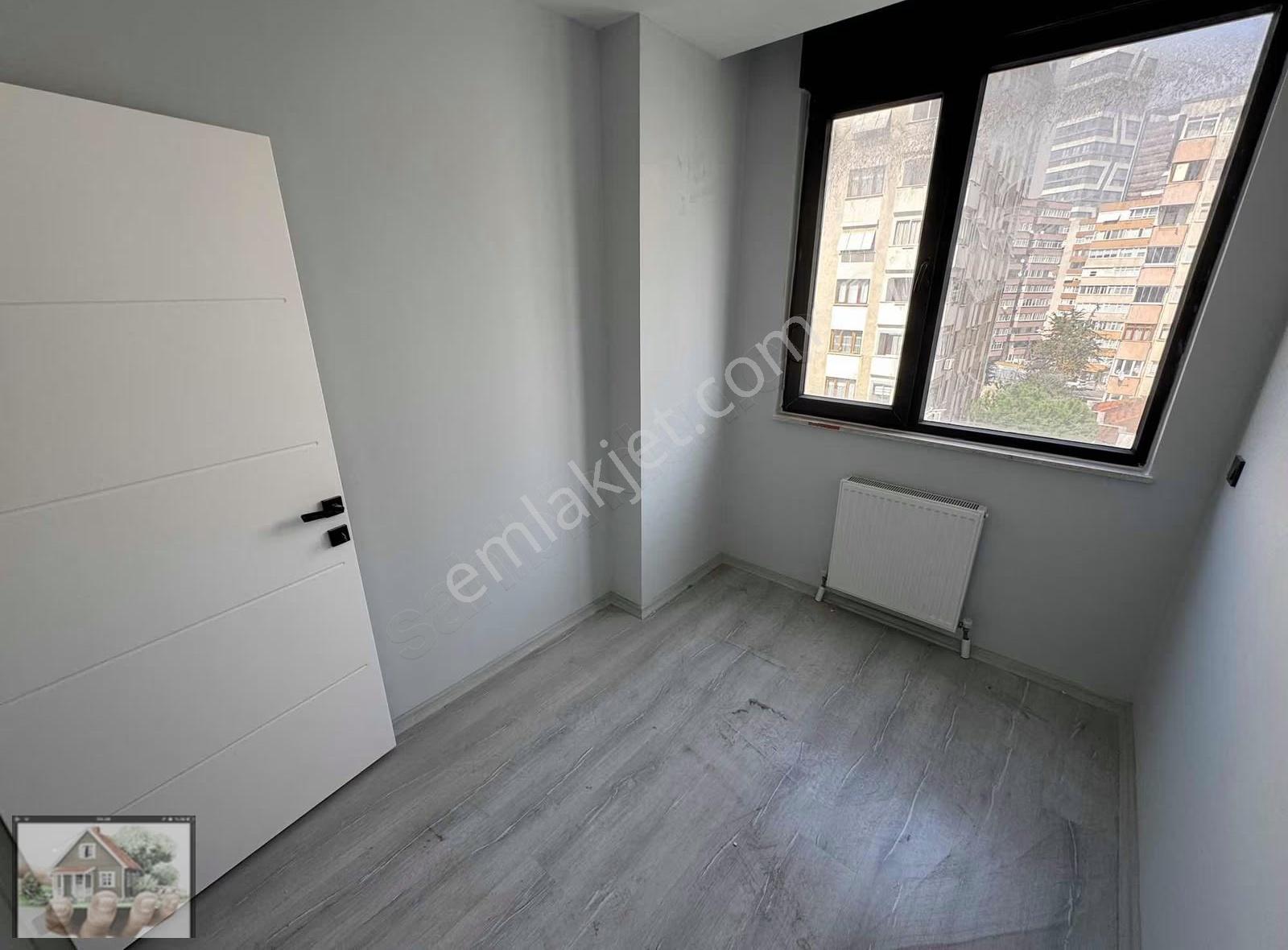 Merdivenköy Mah'de 3+1 Merkezi Sistem Oturmaya Hazır Sıfır Daire - Görsel 24