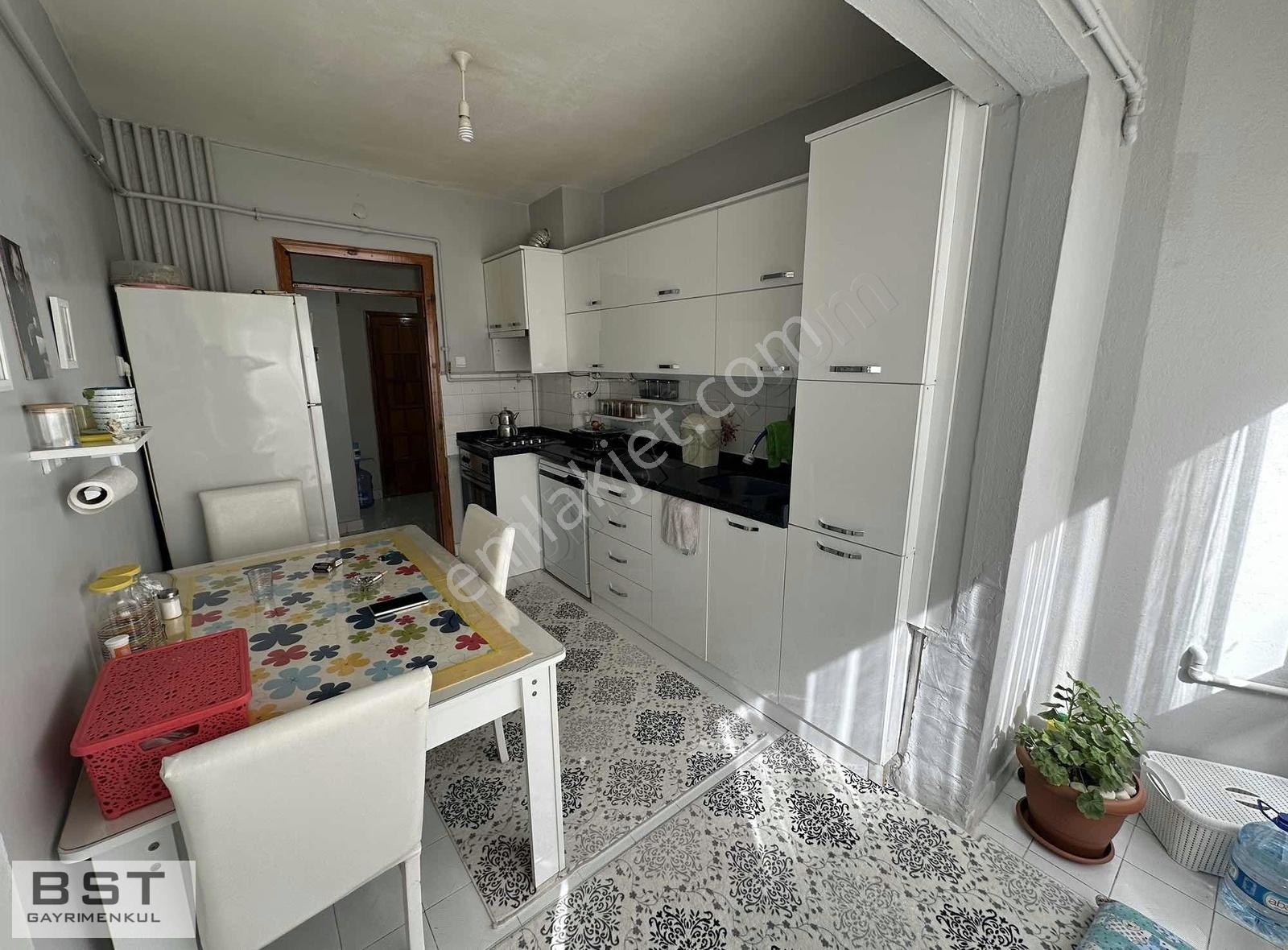 Kent Plaza Yakını 3+1 Asansörlü, Bakımlı, Ara Kat, Site İçi - Görsel 24