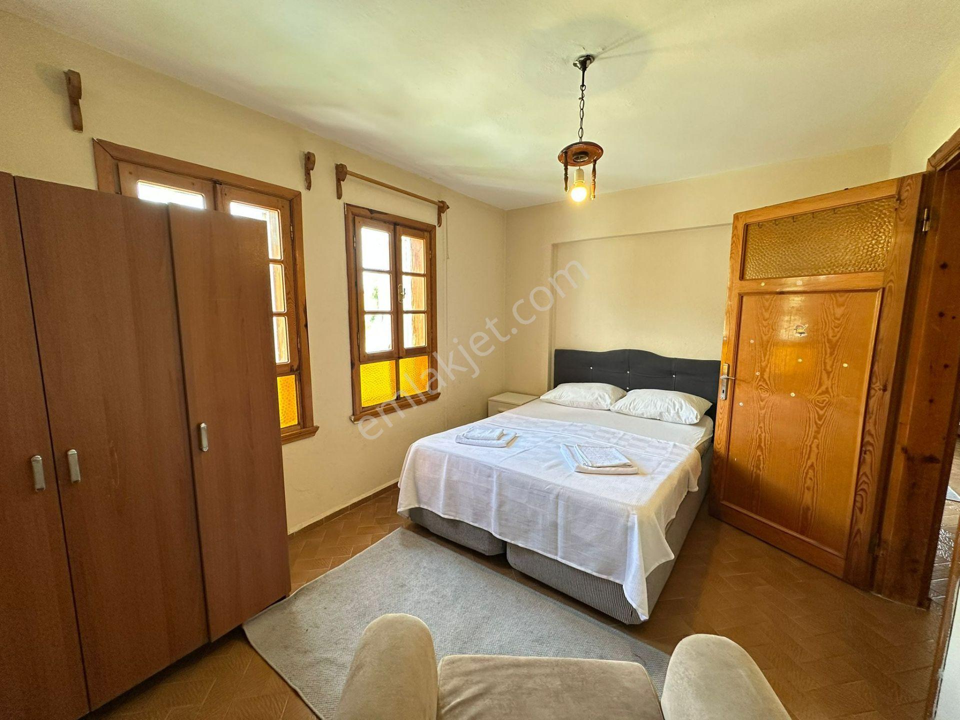 Kuşadası Kadınlar Denizi'nde 3+1 Köşe Konum Tripleks Villa - Görsel 29