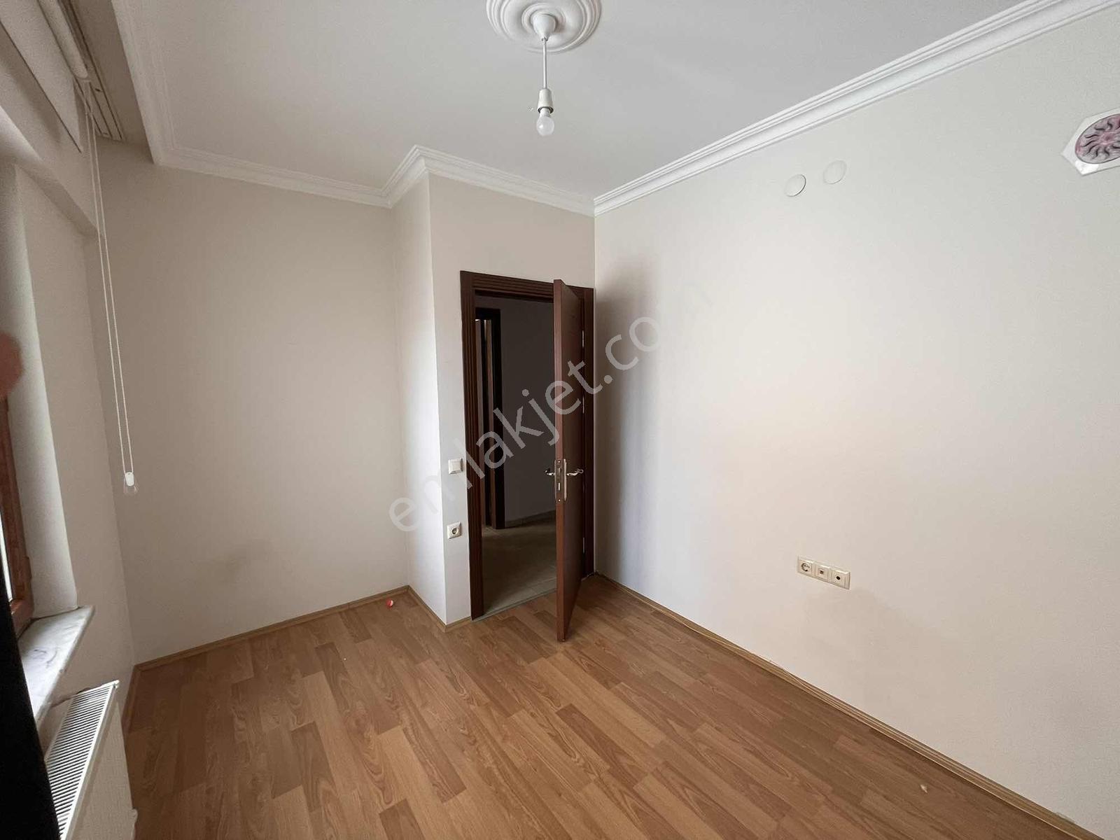 Sakarya Cad. Balkan Cad. Girişi Kiralık 2+1 Daire - Görsel 22