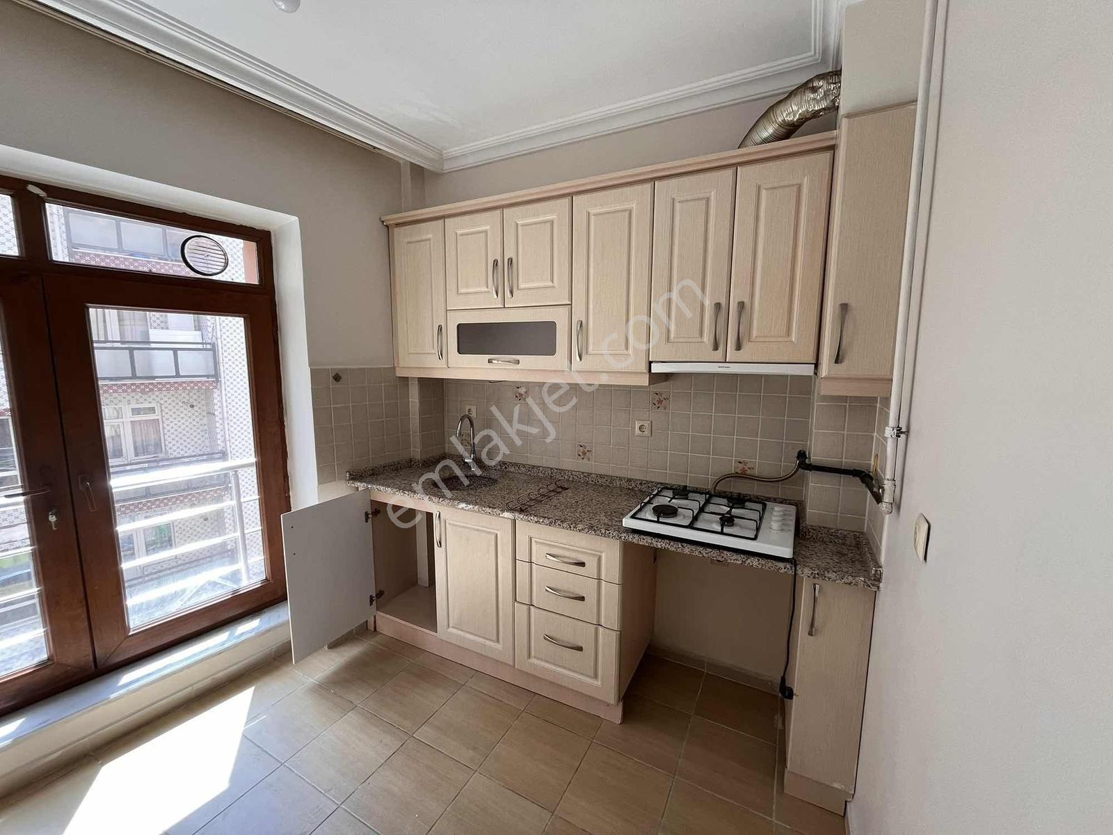 Sakarya Cad. Balkan Cad. Girişi Kiralık 2+1 Daire - Görsel 12