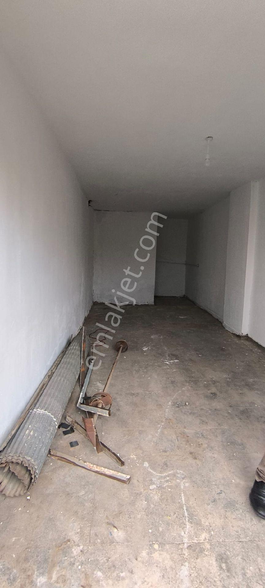 Ceylanlar Avm Civarı (30m2) İşlek Konumda - Görsel 3