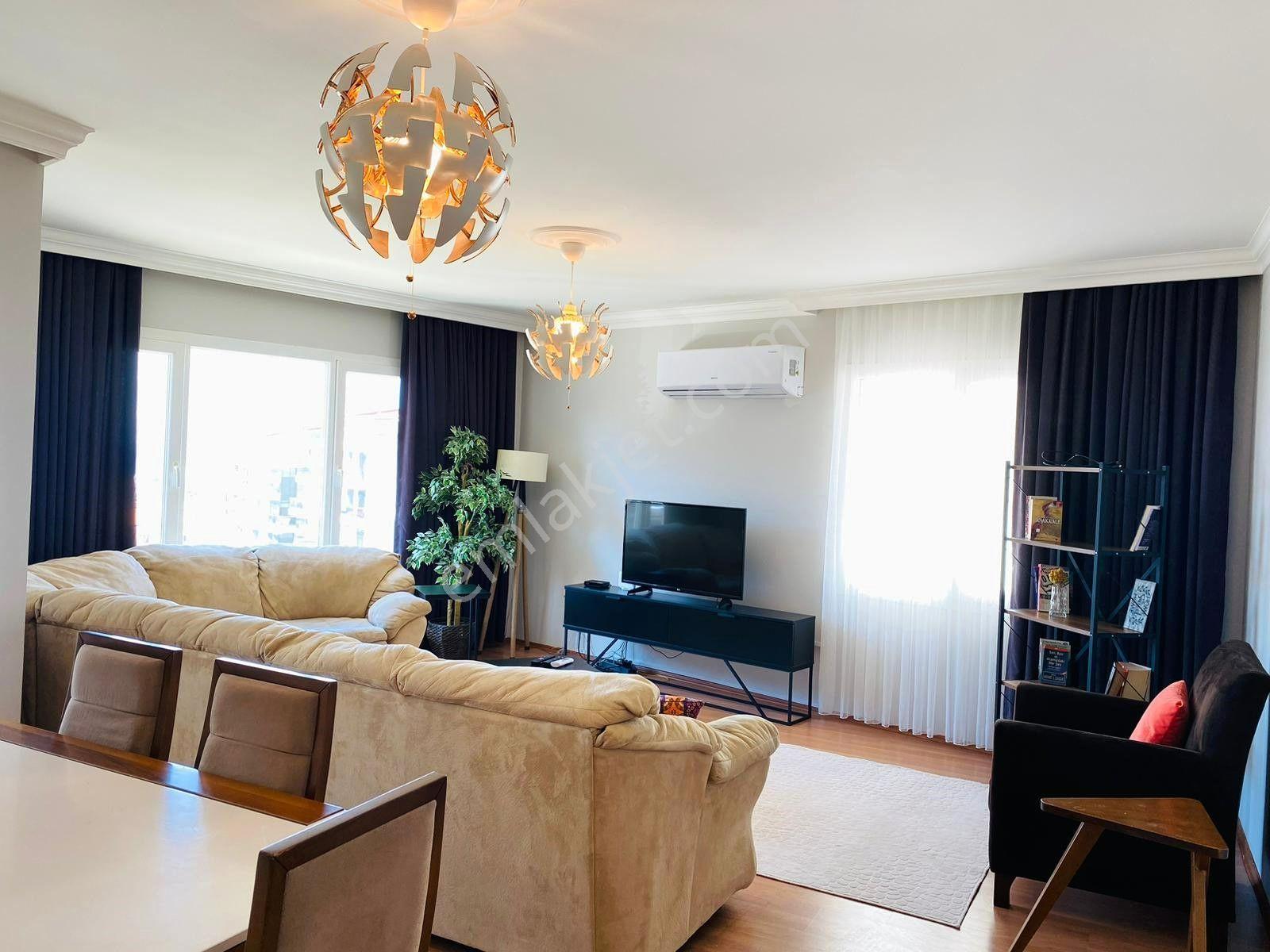 Kuşadası Merkezde 3+1 Deniz Manzaralı Konsept, Şık Ferah Daire - Görsel 16
