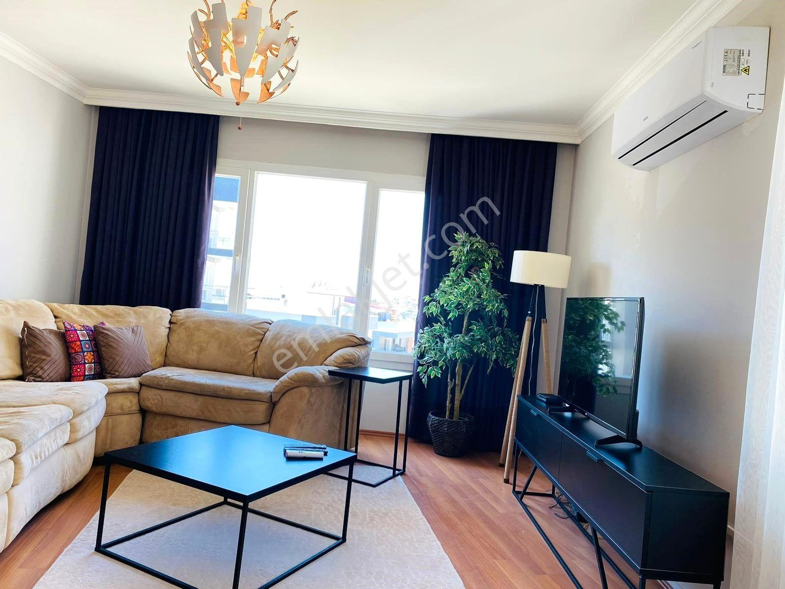 Kuşadası Merkezde 3+1 Deniz Manzaralı Konsept, Şık Ferah Daire - Görsel 3