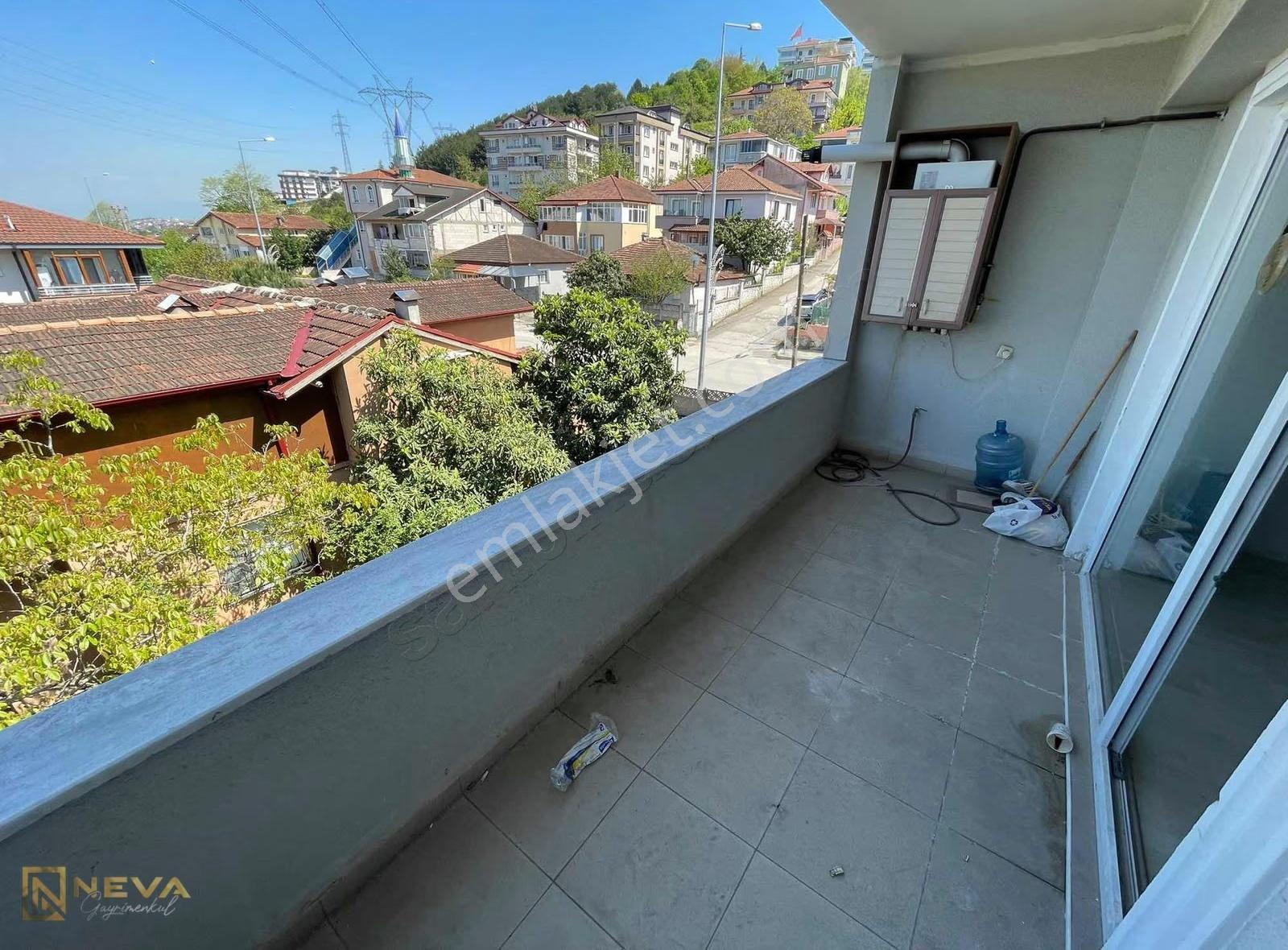 Serivanda Manzaralı 2+1 Bakımlı Daire - Görsel 11