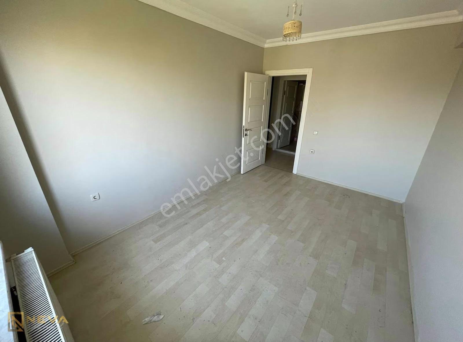 Serivanda Manzaralı 2+1 Bakımlı Daire - Görsel 15
