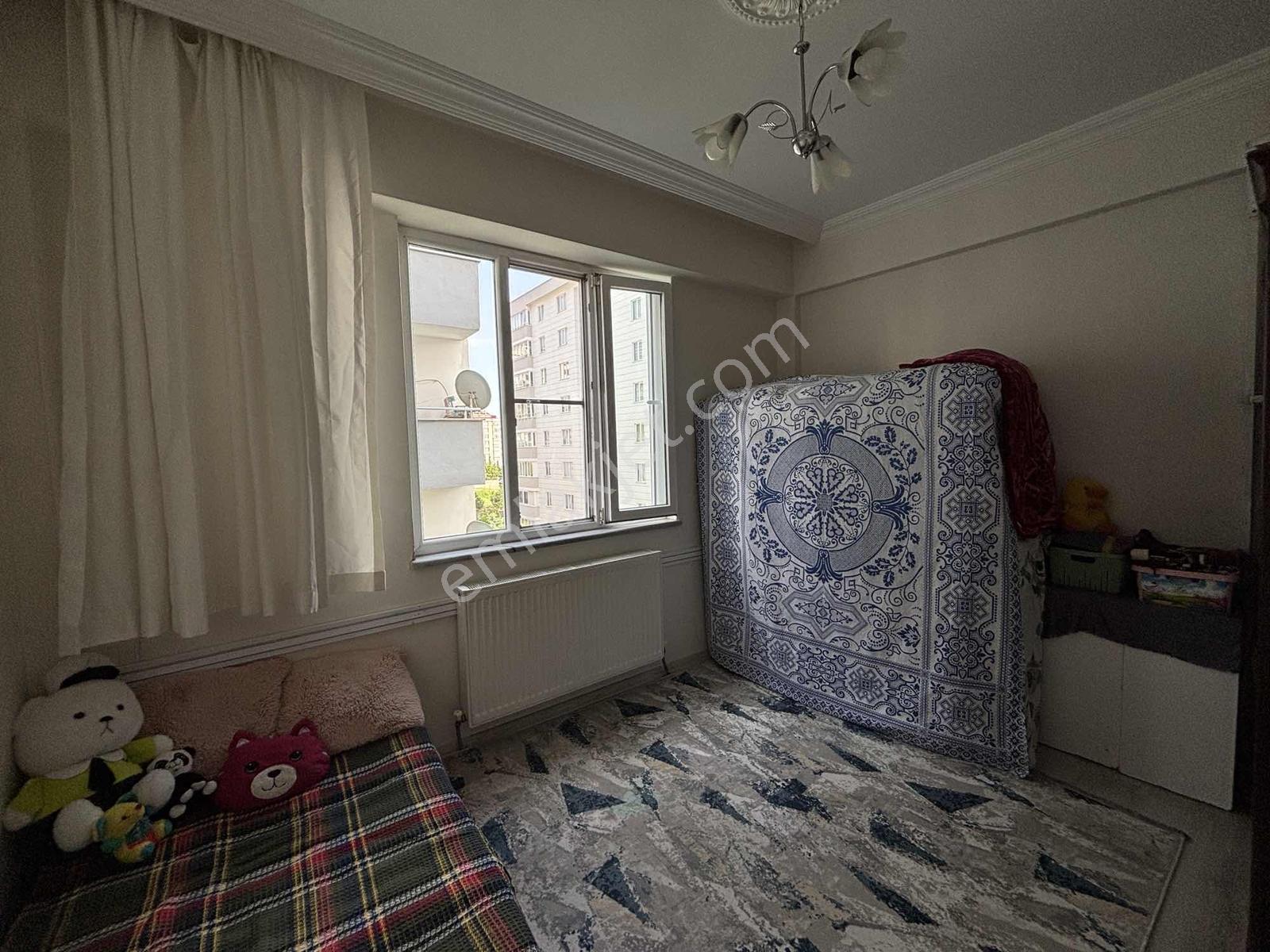 Remax Yeni'den Binevler'de Satılık Ara Kat Balkonlu 2+1 Daire - Görsel 18