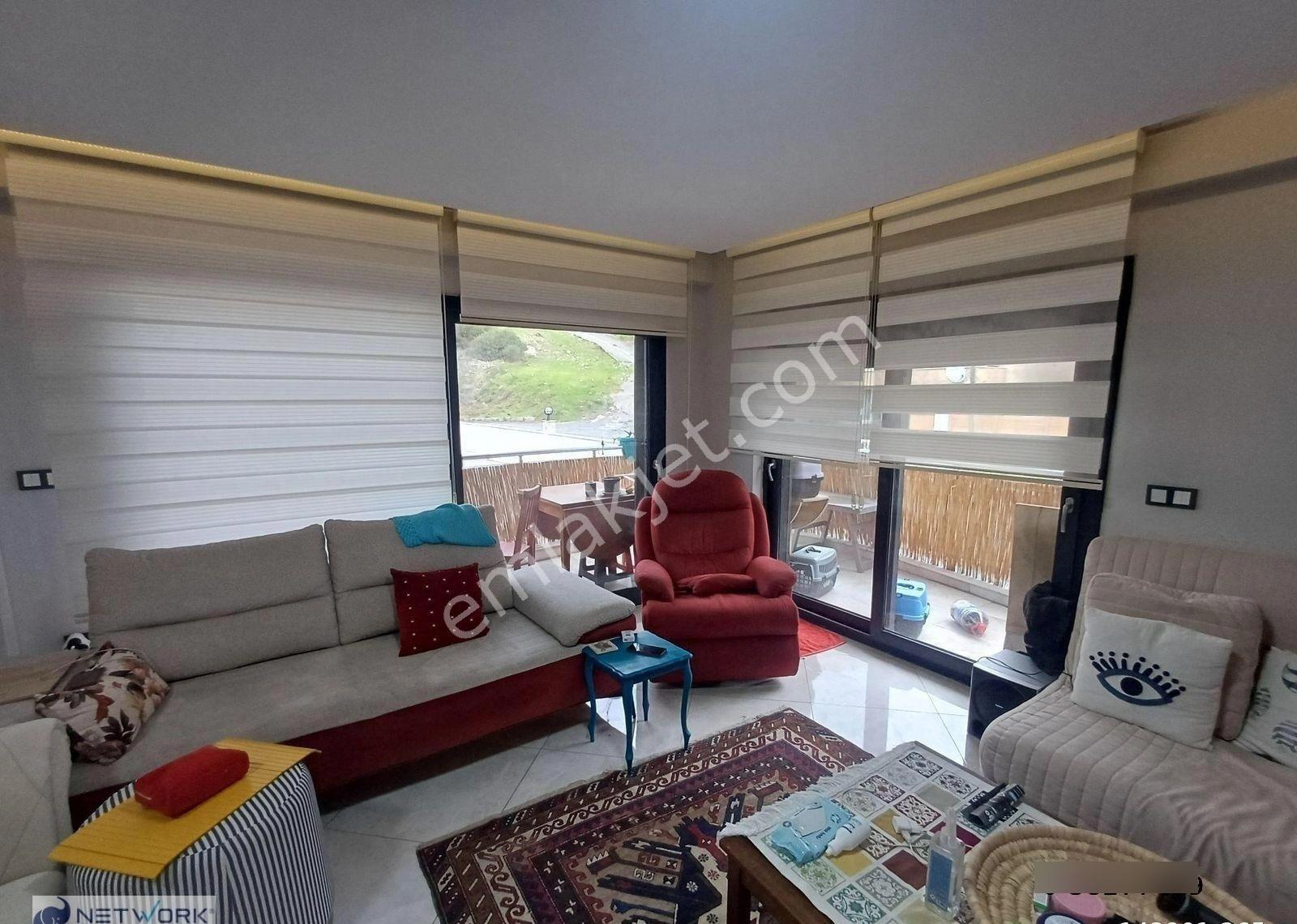 Kuşadası Doğalgaz Isıtmalı Havuzlu Sitede Daire Satılıktır - Görsel 10