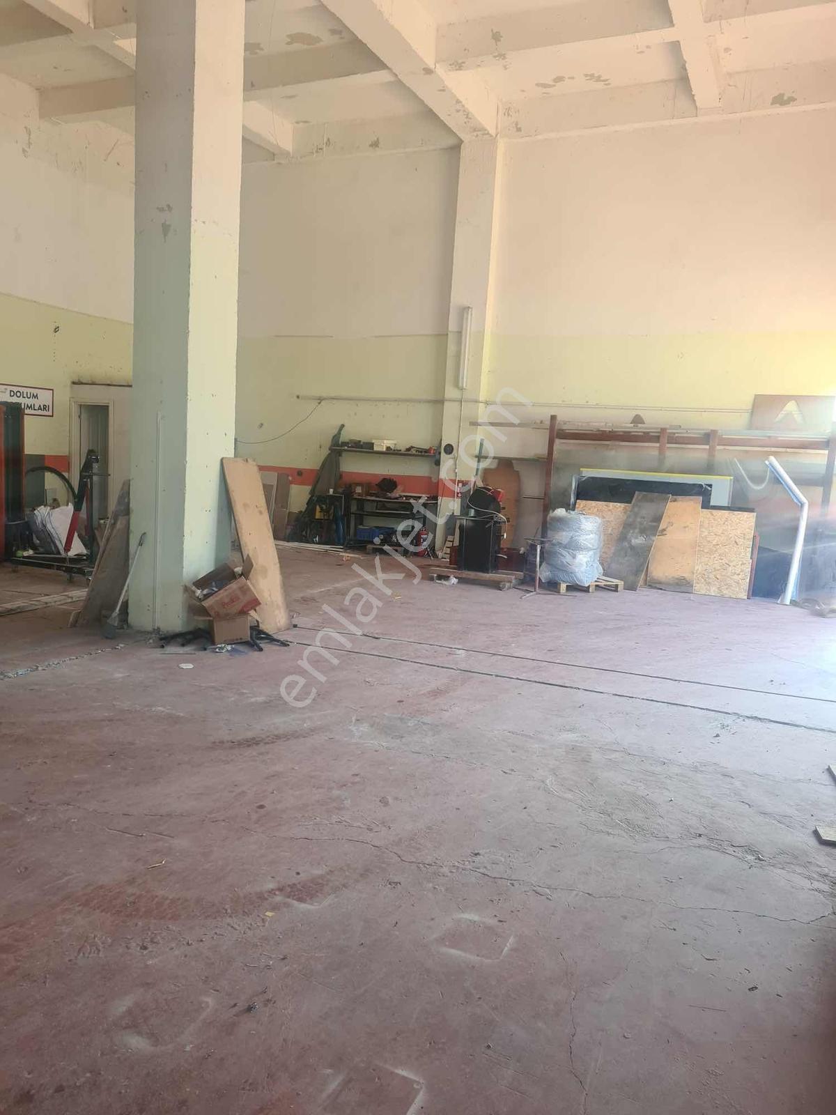 Çiftlikköy Sanayide 400 M2 Dükkan - Görsel 4