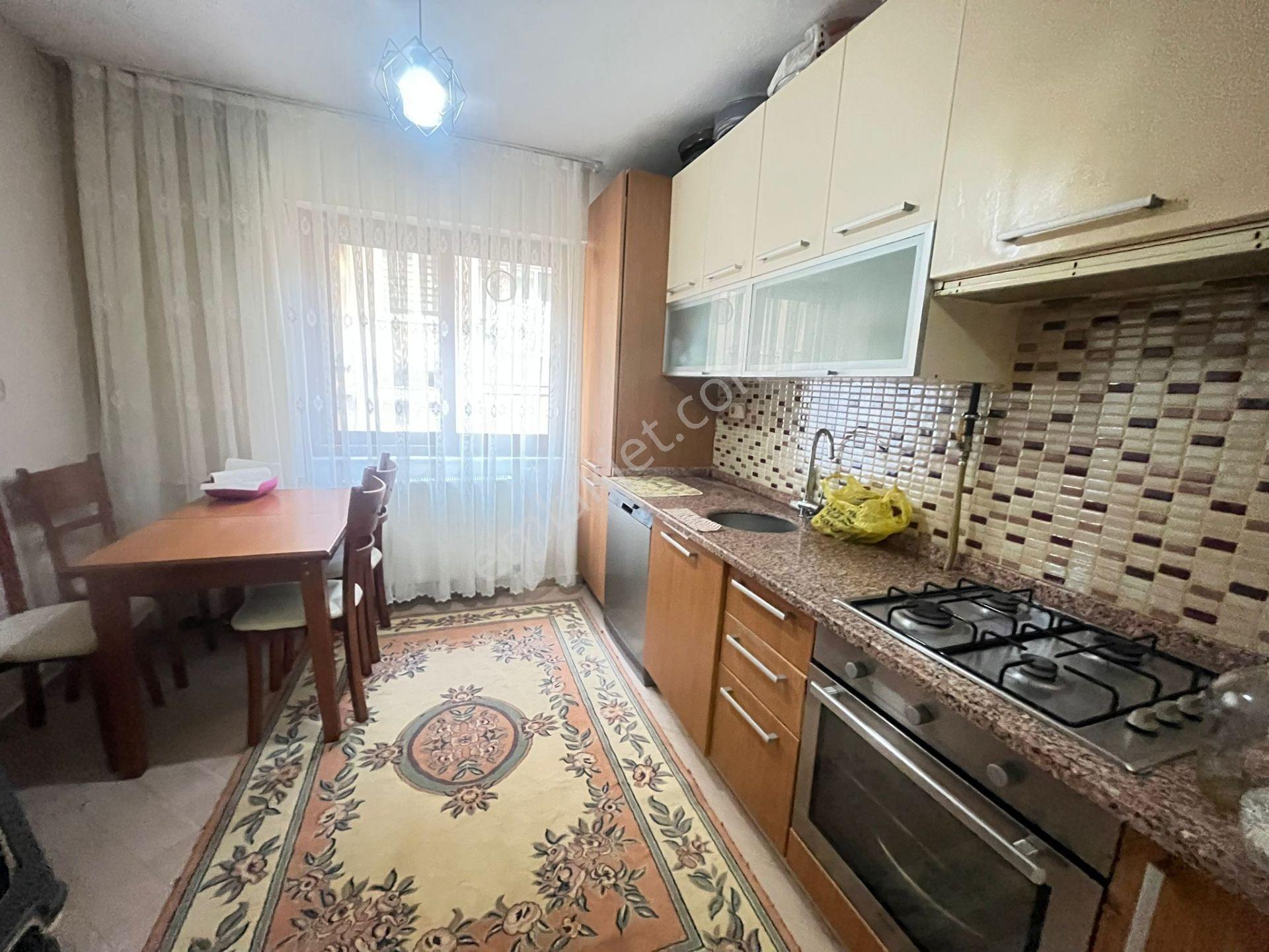 Saruhan Mahallesi Daire 3+1 120m2 5 Katınının Yüksek Zemin Kapalı Mutfak Full Özelikli - Görsel 14