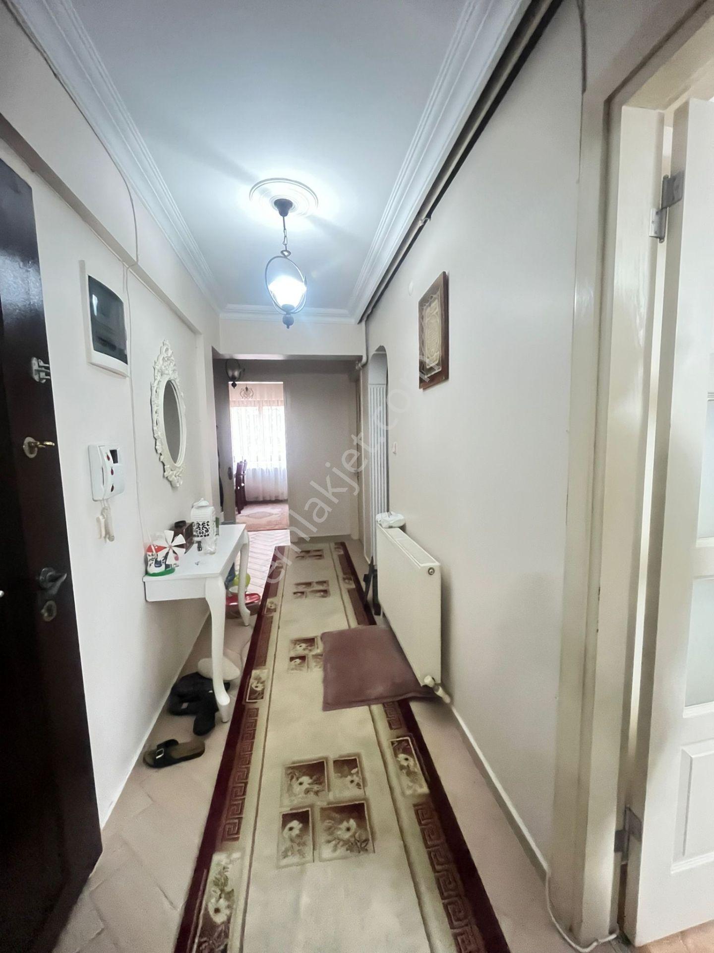 Saruhan Mahallesi Daire 3+1 120m2 5 Katınının Yüksek Zemin Kapalı Mutfak Full Özelikli - Görsel 15