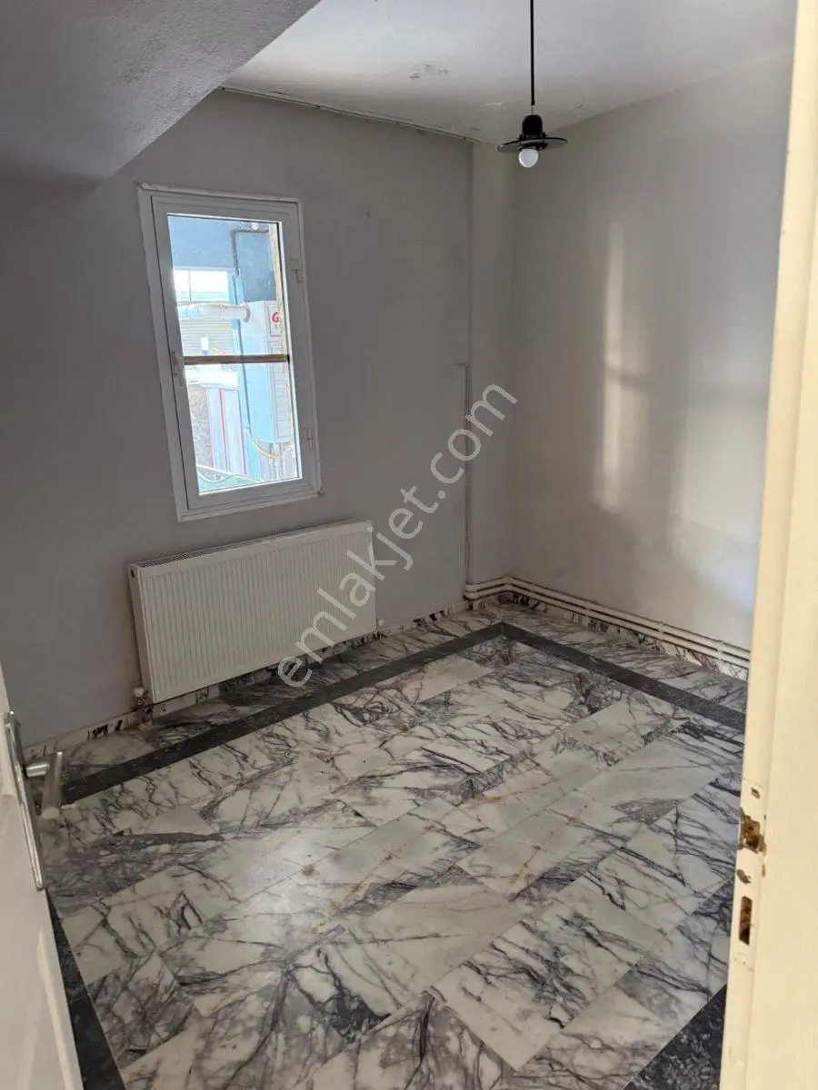Yenifoça Da Kiralık 6+1 200 M2 Bahçeli Müstakil Ev - Görsel 6