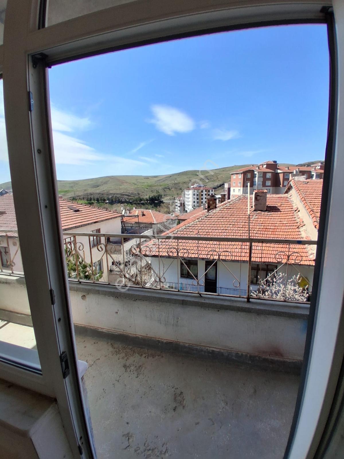 Özer Emlaktan Doğayla İç İçe Kiralık - Görsel 15