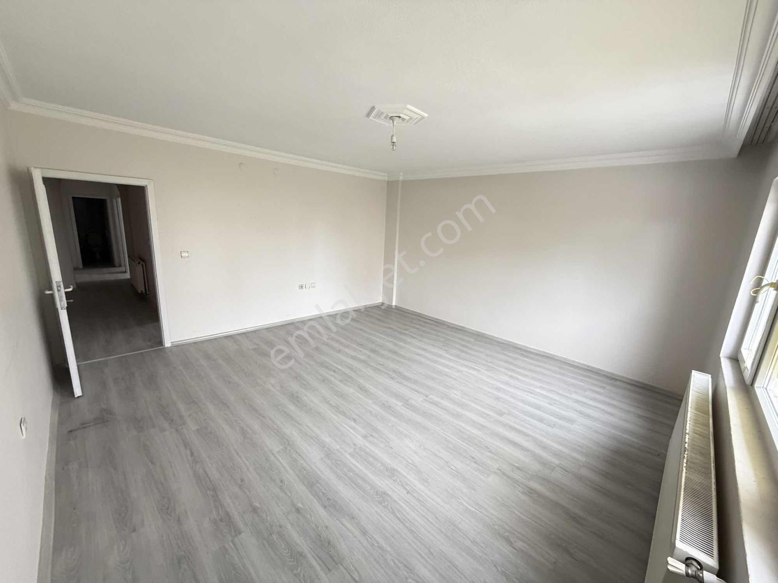Bulvar Üzeri Ve Batı Adliyesi Yakını Arakat Kiralık 3+1 Daire - Görsel 16