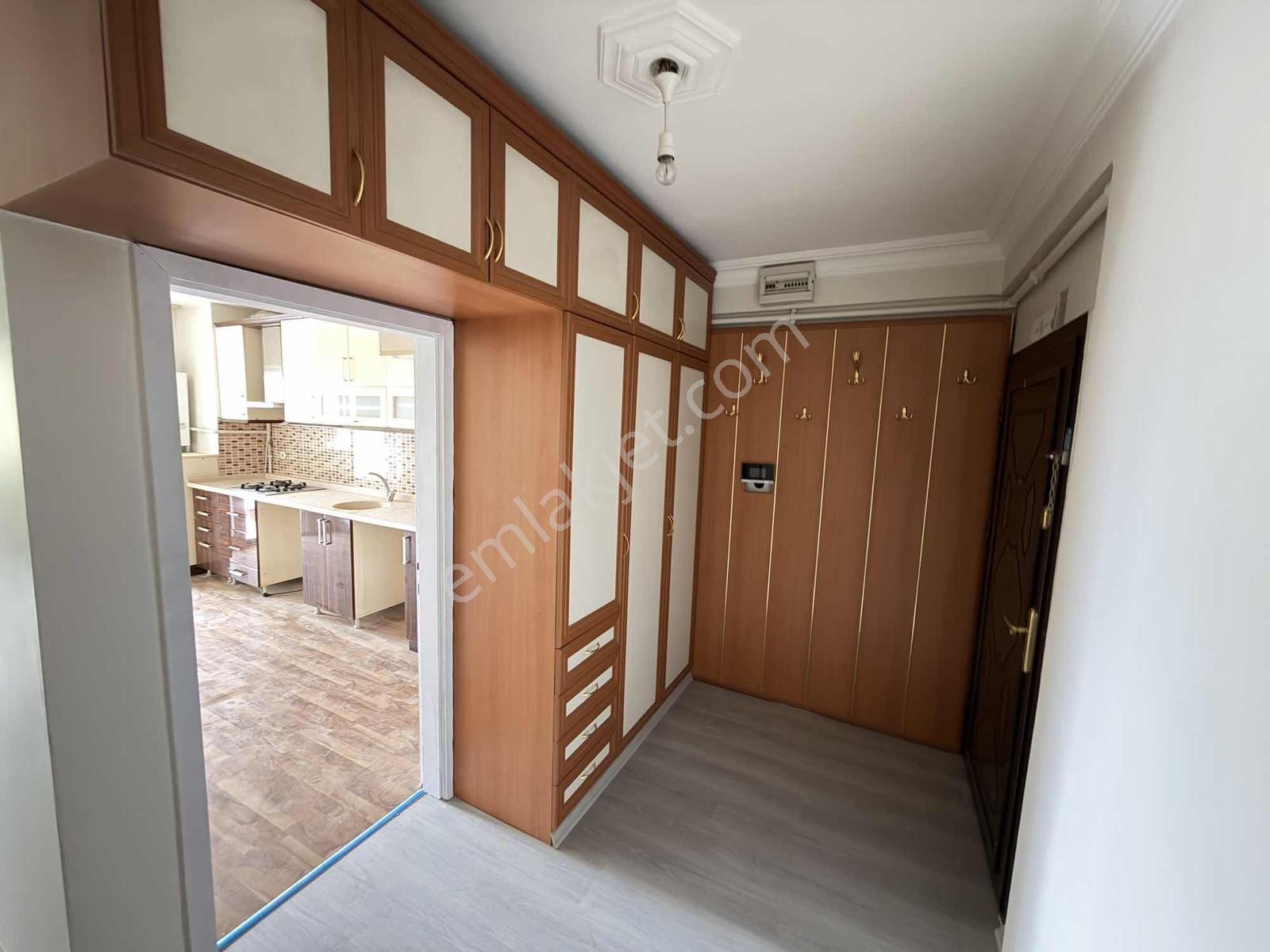 Bulvar Üzeri Ve Batı Adliyesi Yakını Arakat Kiralık 3+1 Daire - Görsel 27
