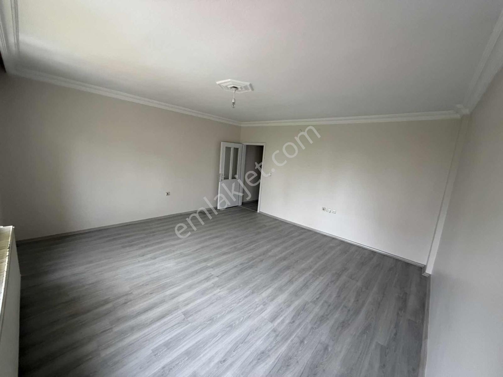 Bulvar Üzeri Ve Batı Adliyesi Yakını Arakat Kiralık 3+1 Daire - Görsel 18