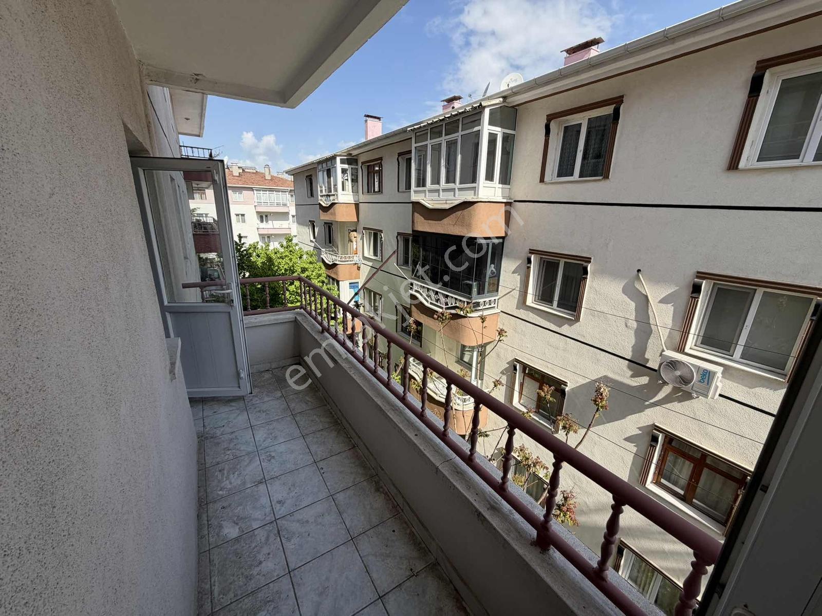 Bulvar Üzeri Ve Batı Adliyesi Yakını Arakat Kiralık 3+1 Daire - Görsel 31