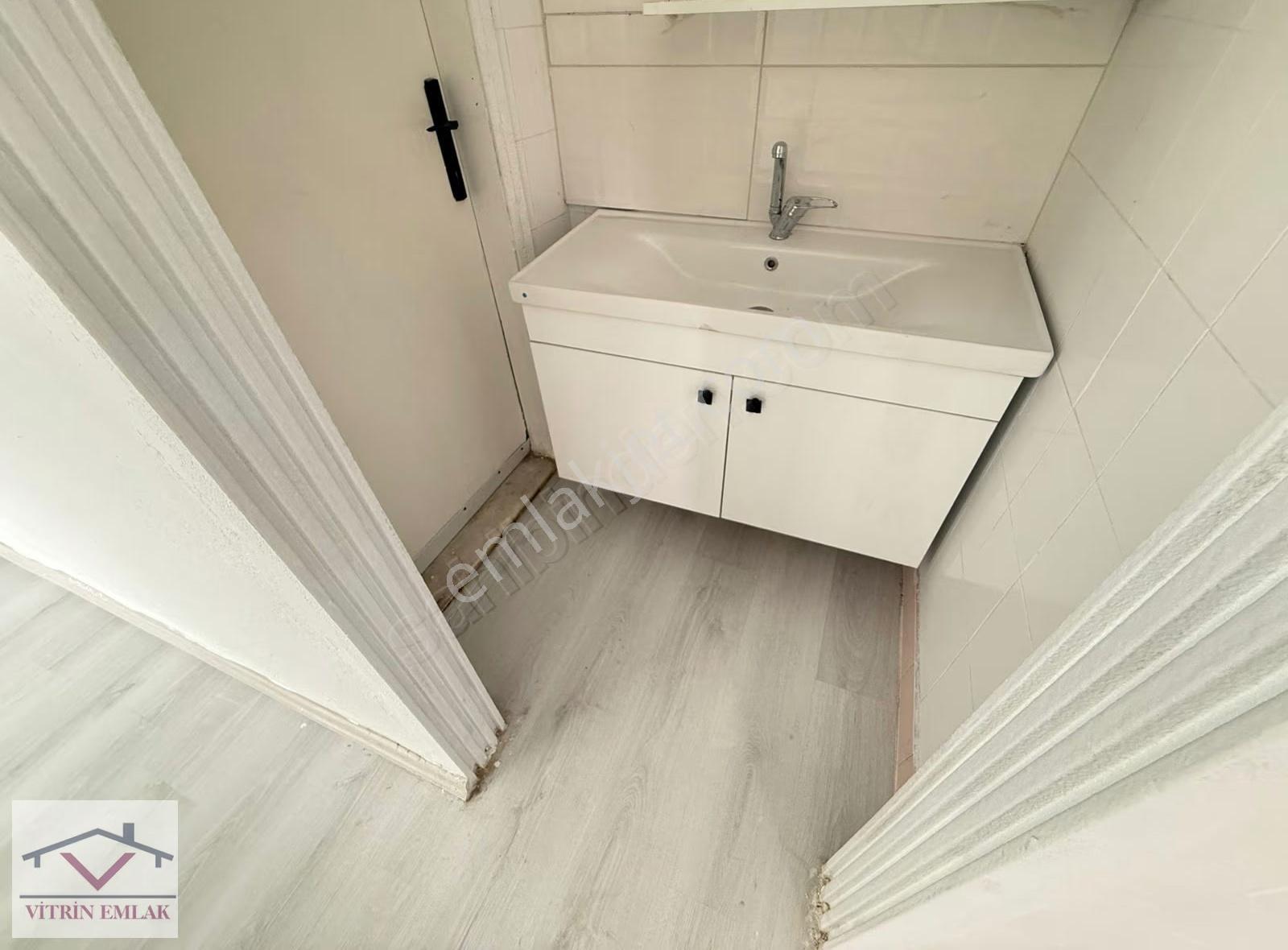 M.akif Mah. 17.500 Tl Kiracılı Arakat Bakımlı Satılık Daire - Görsel 4