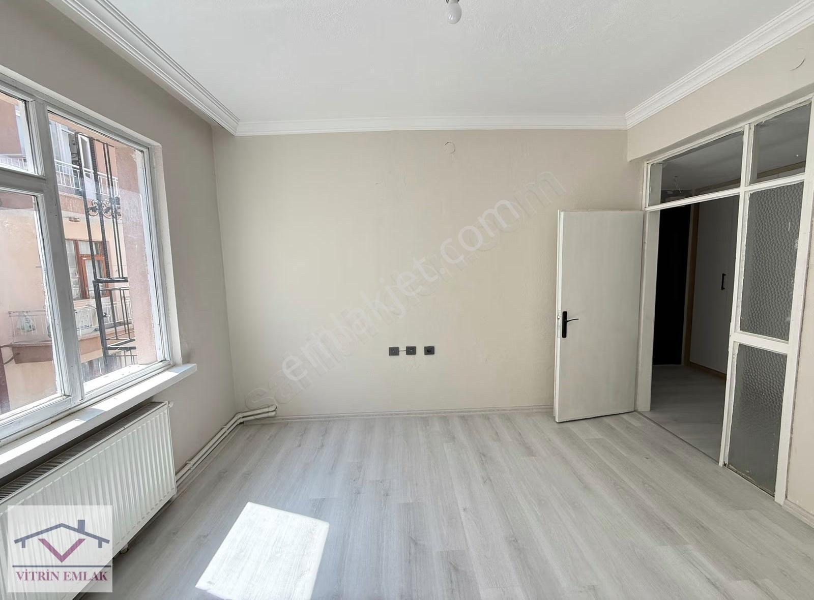 M.akif Mah. 17.500 Tl Kiracılı Arakat Bakımlı Satılık Daire - Görsel 7