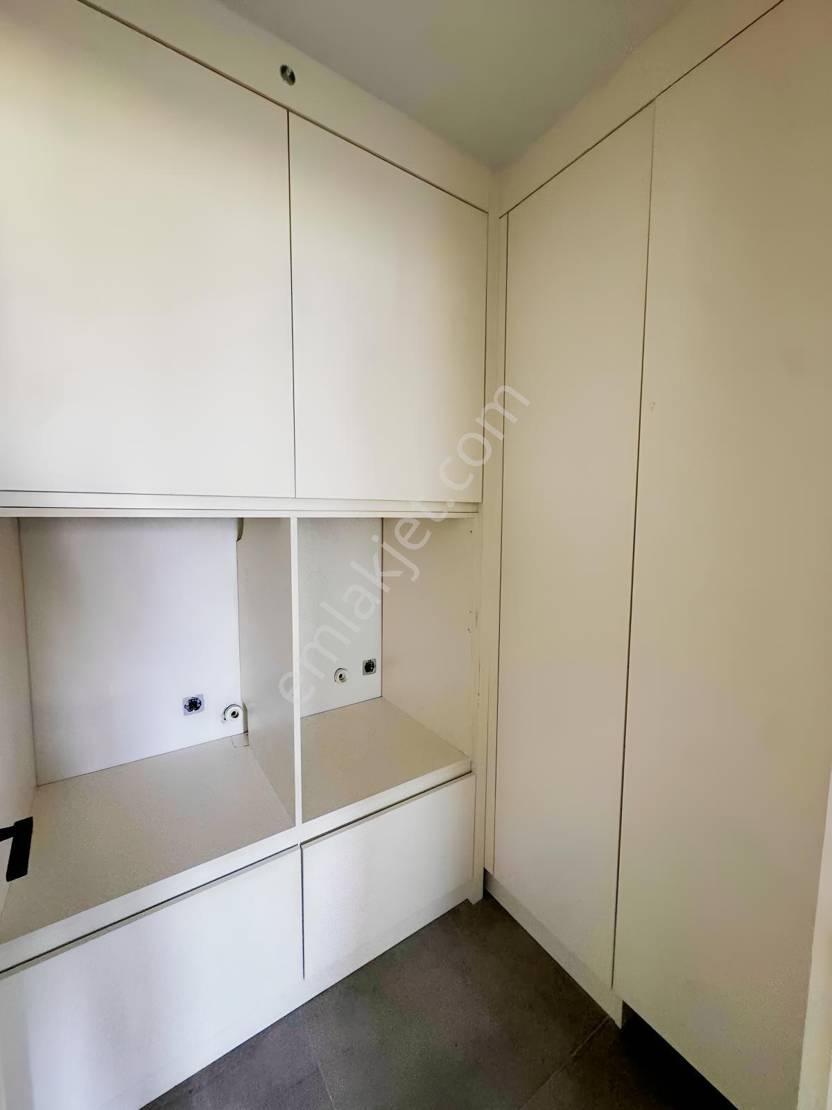 Yenişafakta Satılık Ultra Lüks Arakat Geniş Daire! - Görsel 26