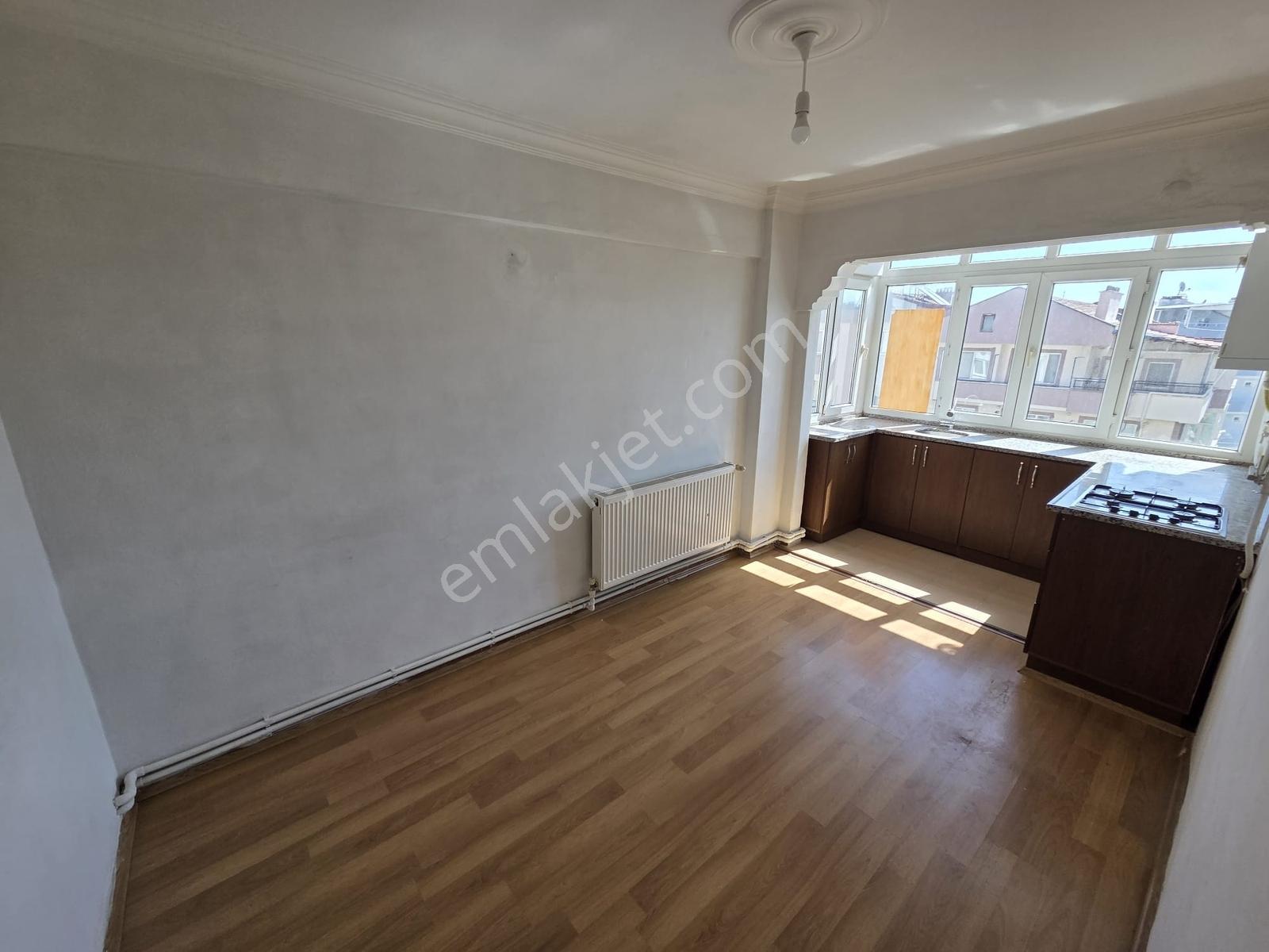 Mir'den Balıkesir Mehmetçik Caddesi Üzerinde 2+1 Kiralık Daire - Görsel 7