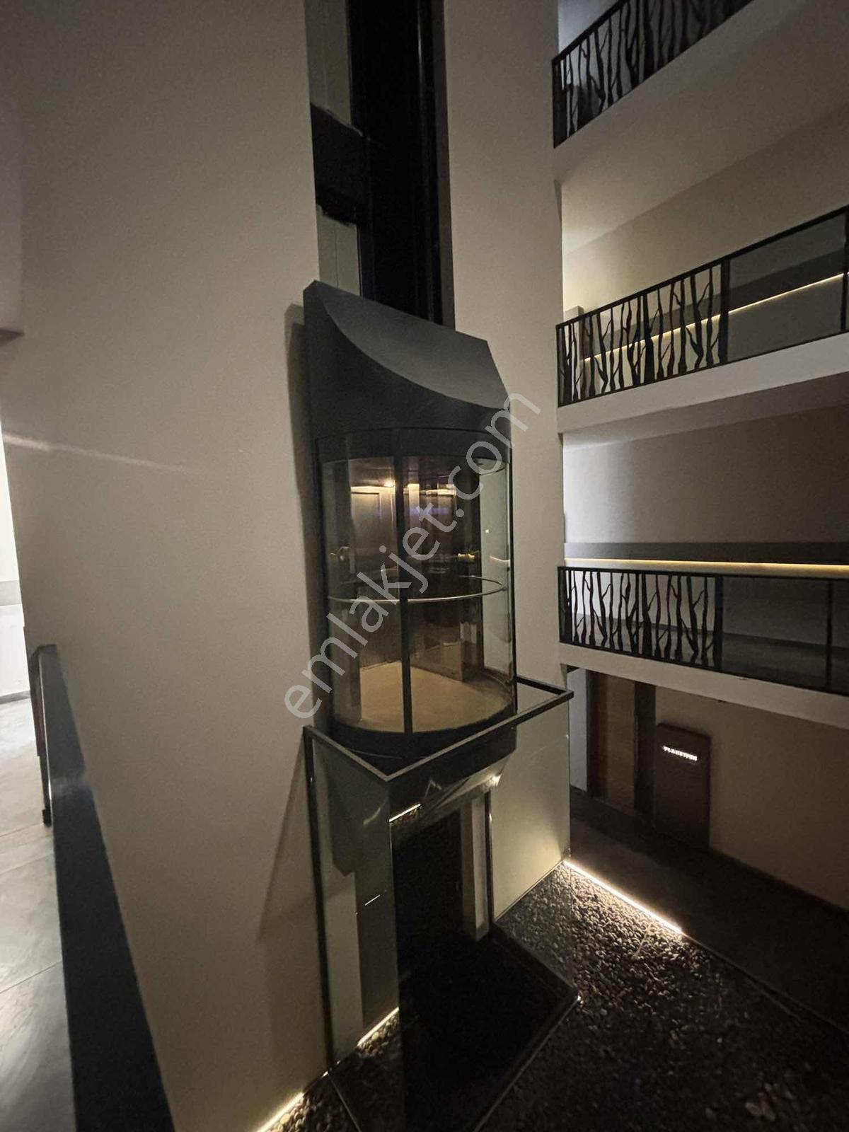 Kaan Emlaktan Çıralı Modern De Masal Parkı Yanı Lüks Daire - Görsel 34