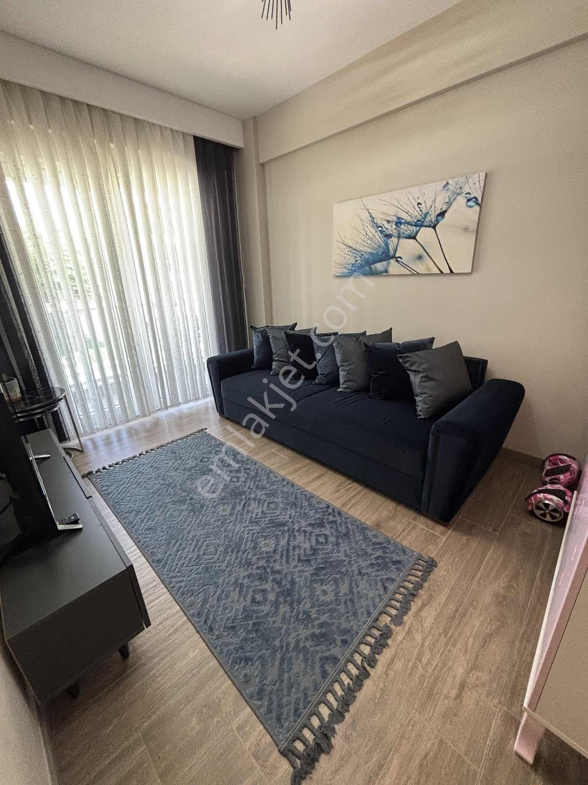 Kaan Emlaktan Çıralı Modern De Masal Parkı Yanı Lüks Daire - Görsel 15