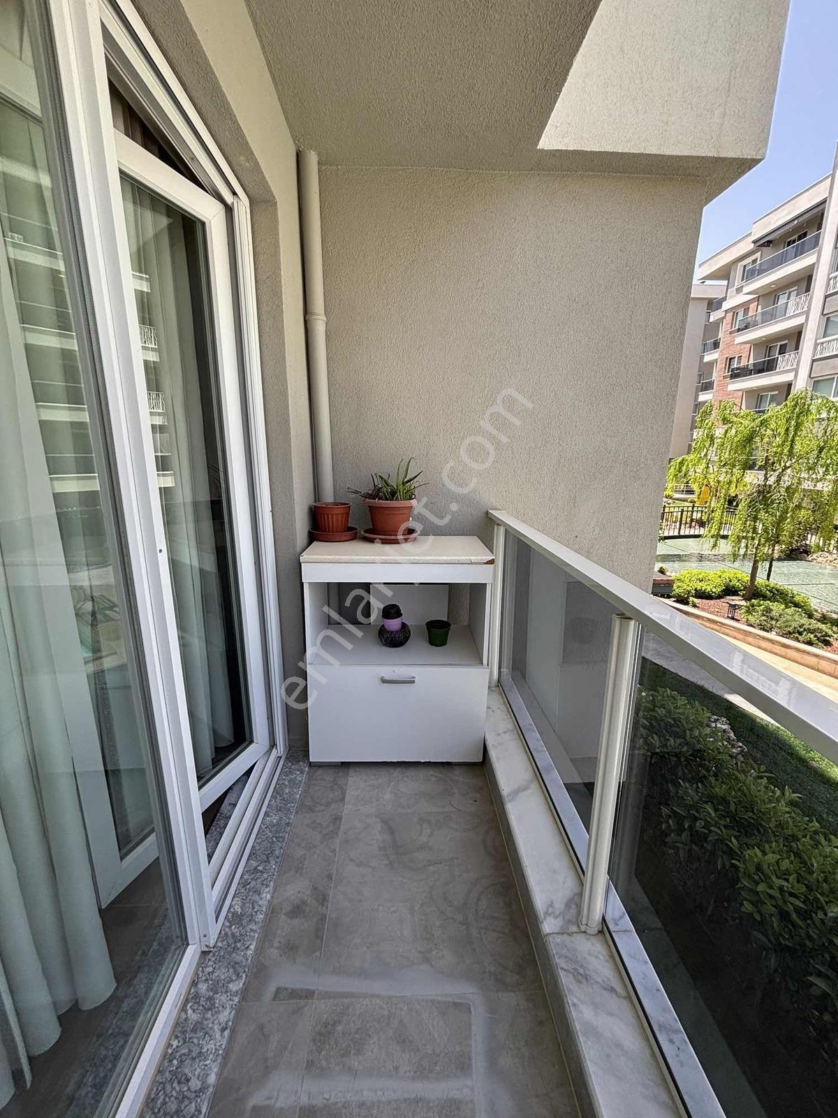 Kaan Emlaktan Çıralı Modern De Masal Parkı Yanı Lüks Daire - Görsel 19