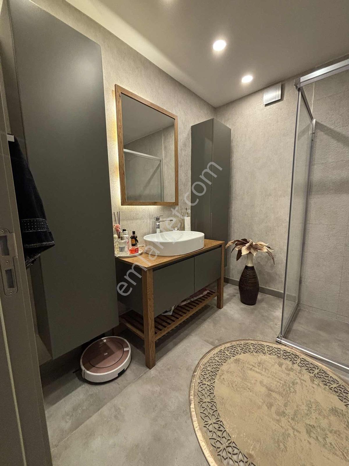Kaan Emlaktan Çıralı Modern De Masal Parkı Yanı Lüks Daire - Görsel 17