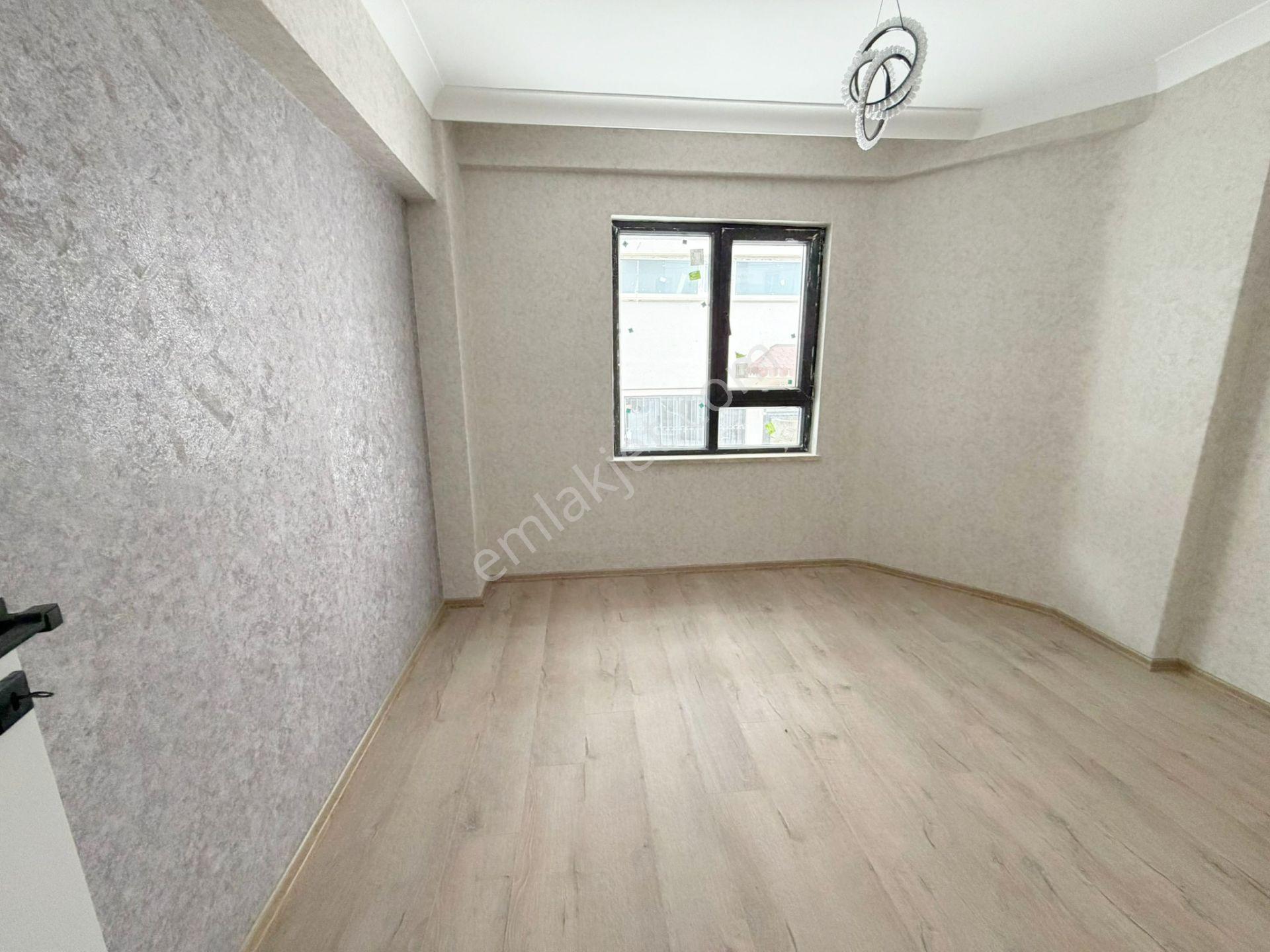 Öz Maşallah Dan Sakin Sokakta Modern 3+1 Ev Sıfırr - Görsel 9