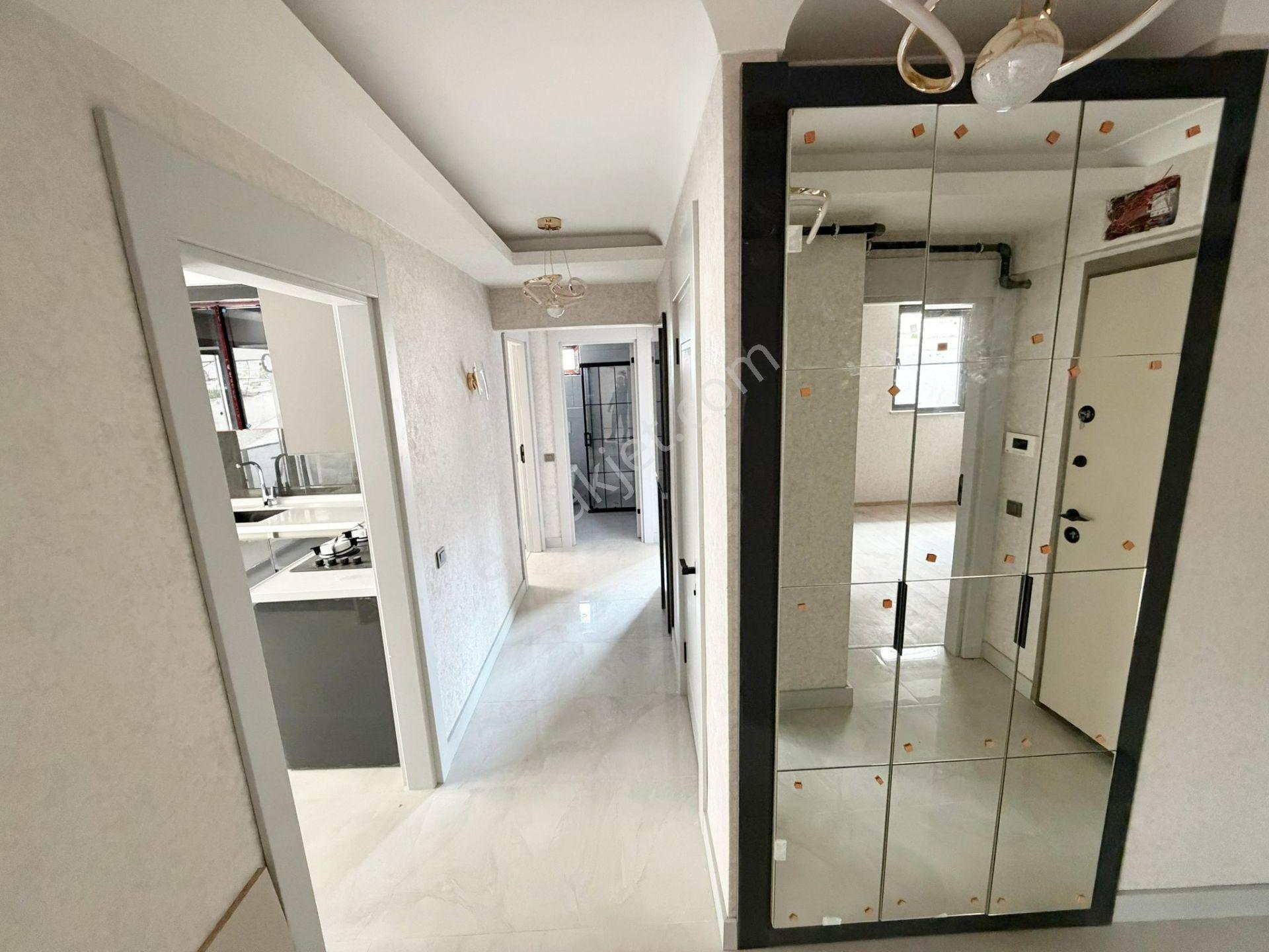 Öz Maşallah Dan Sakin Sokakta Modern 3+1 Ev Sıfırr - Görsel 22