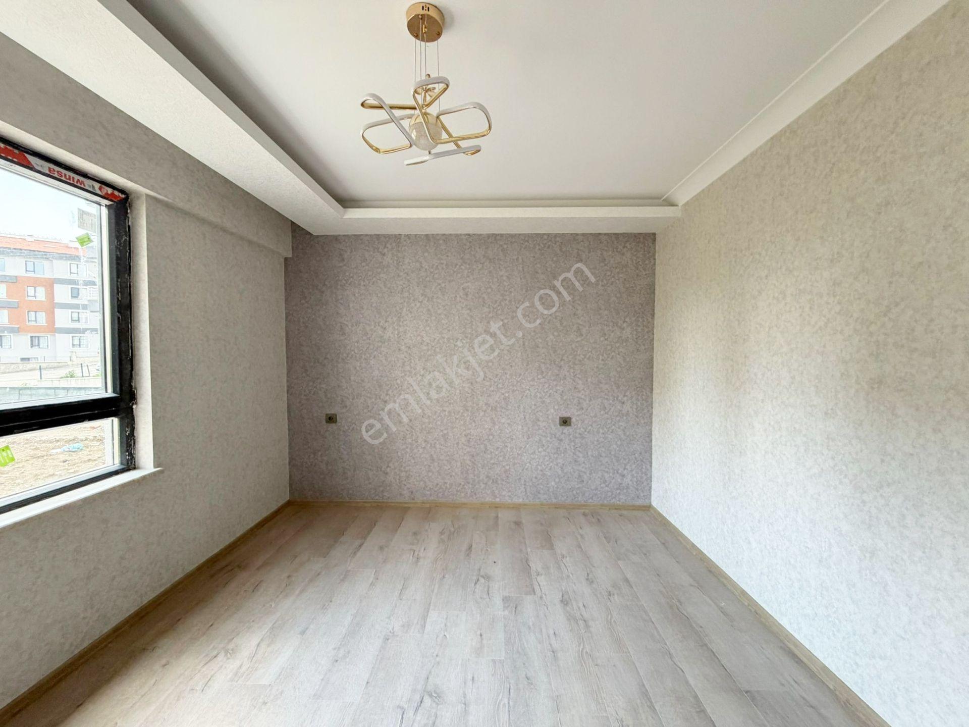 Öz Maşallah Dan Sakin Sokakta Modern 3+1 Ev Sıfırr - Görsel 15