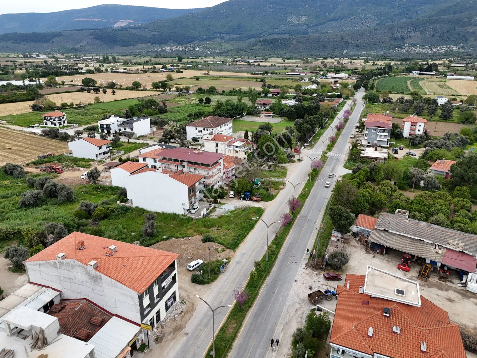 Milas Selimiye'de Sıfır 3+1 Daire Ve Satılık Dükkan - Görsel 3
