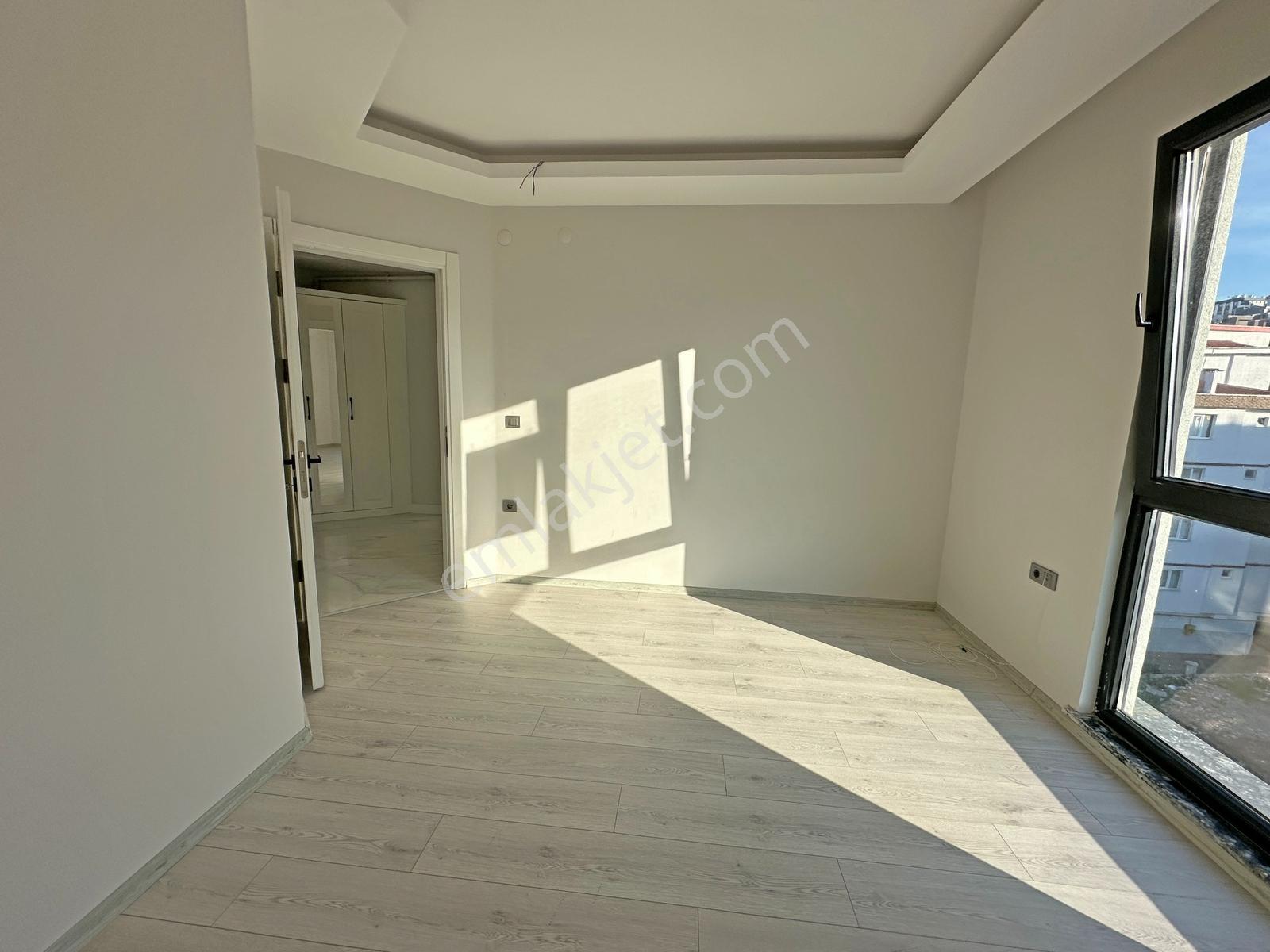 Körfez Mahallesi Çilingiroğlu Caddesinde Satılık 1+1 Daire - Görsel 20