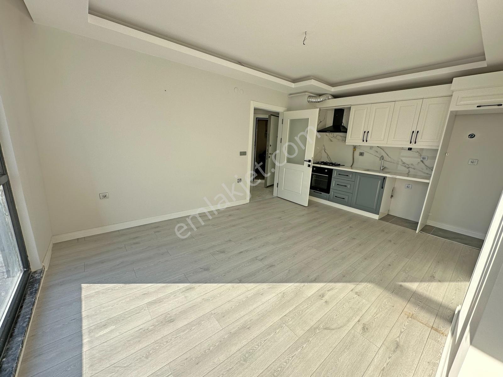 Körfez Mahallesi Çilingiroğlu Caddesinde Satılık 1+1 Daire - Görsel 9