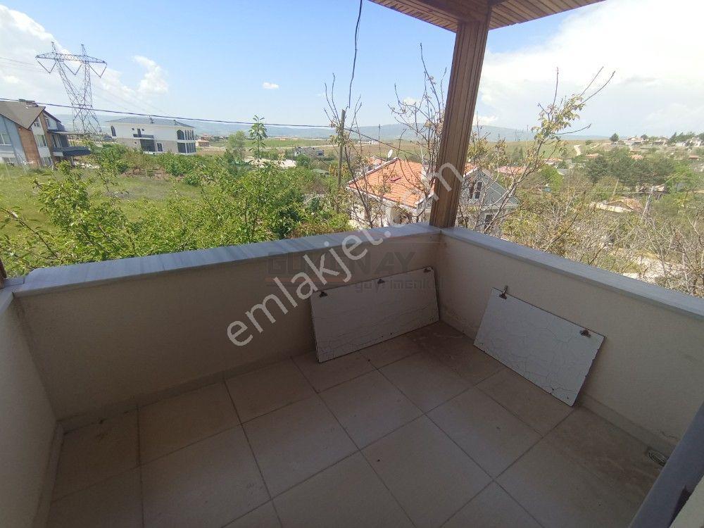 Güvenay - Çorum Üçtutlar Mahallesi Ayarık Bağları 4+1 Satılık Villa - Görsel 14
